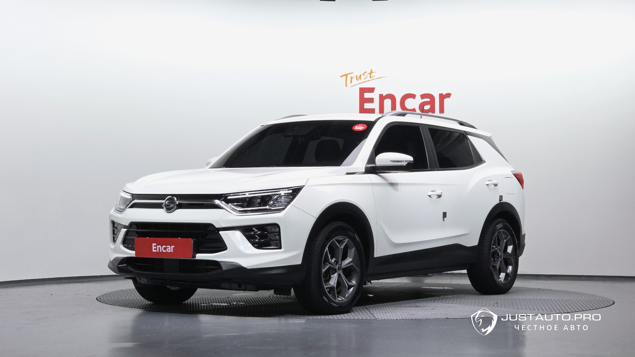 Автомобиль KG_Mobility_Ssangyong KORANDO