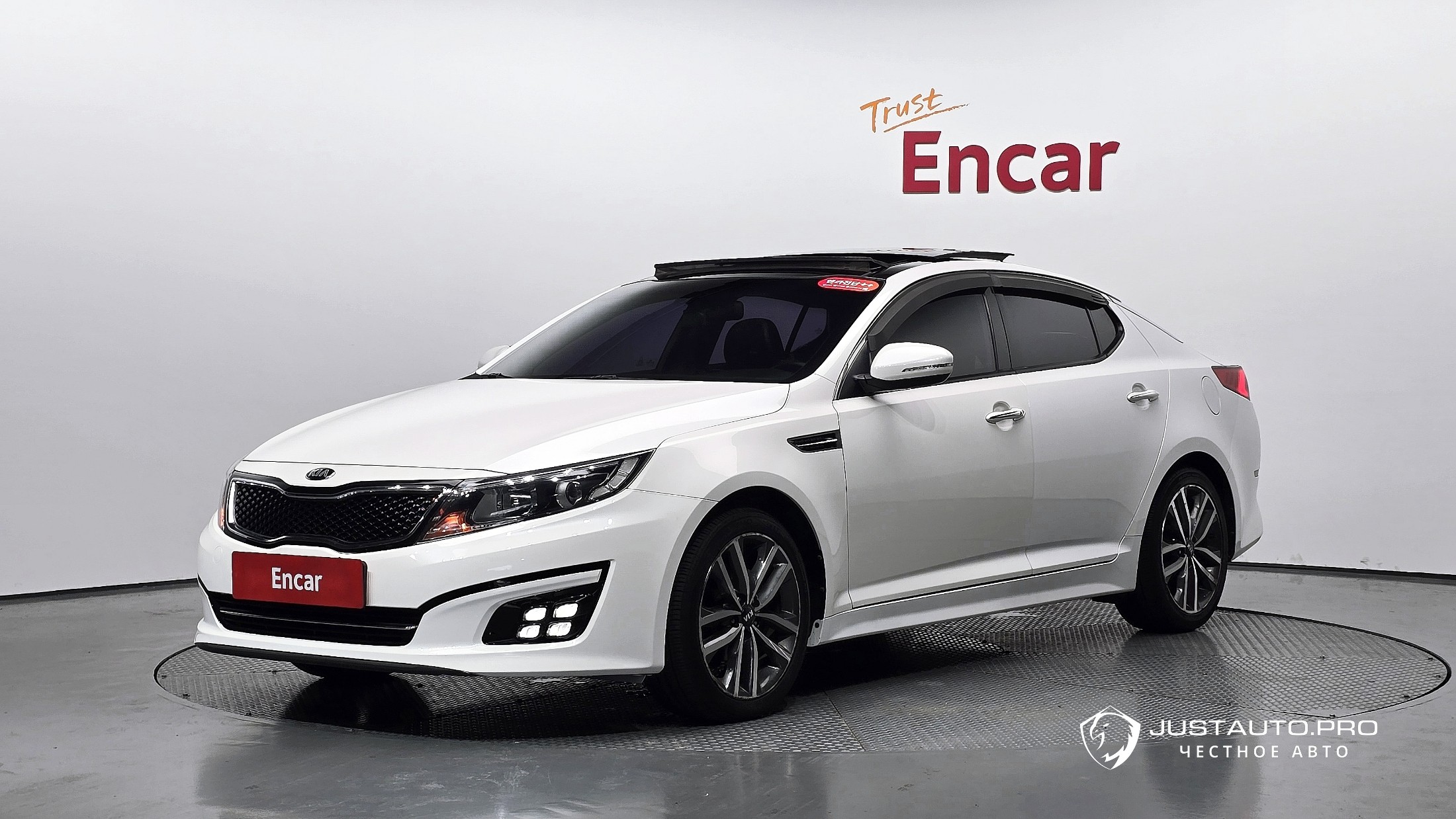 Автомобиль Kia K5