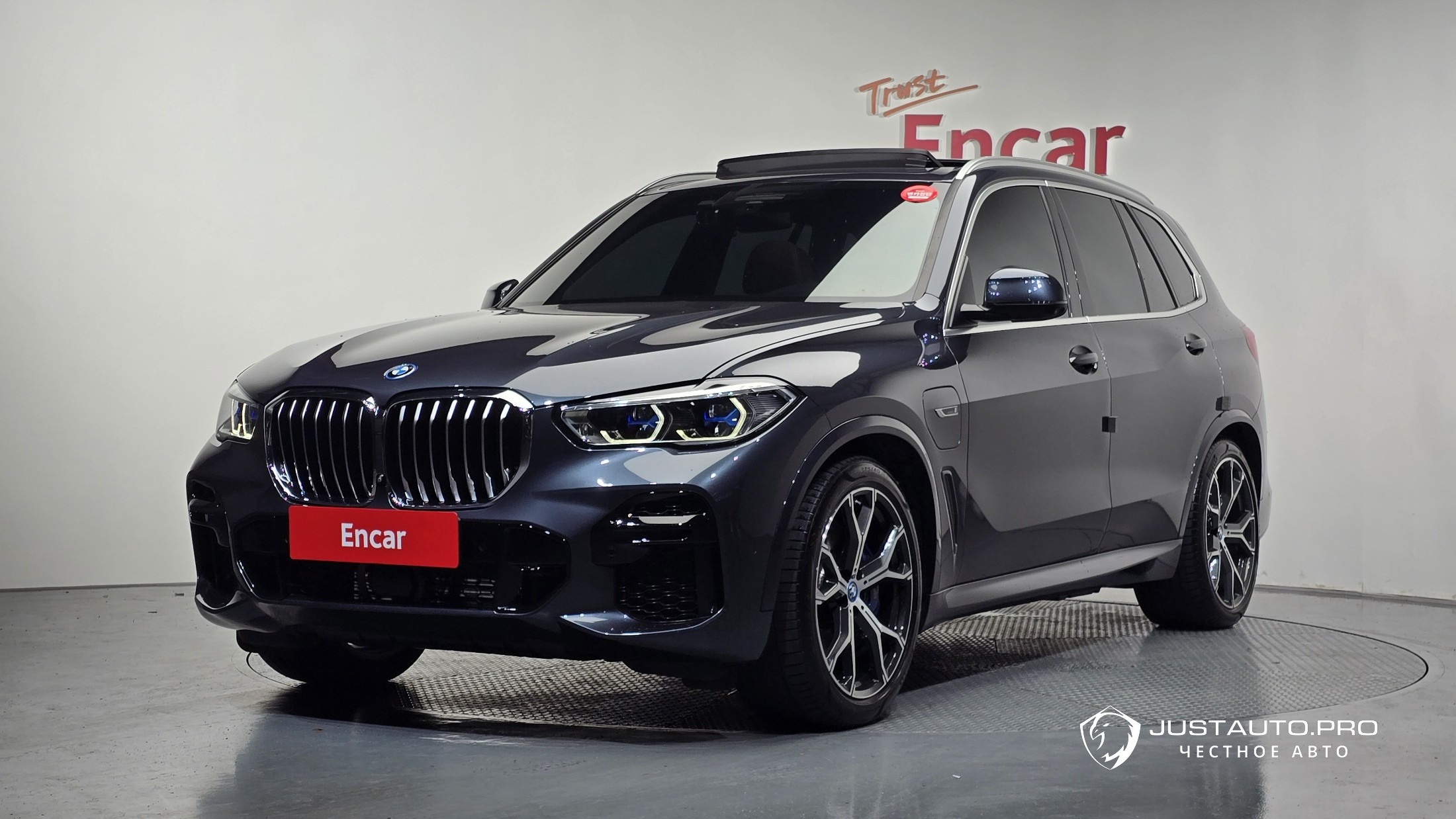 Автомобиль BMW X5