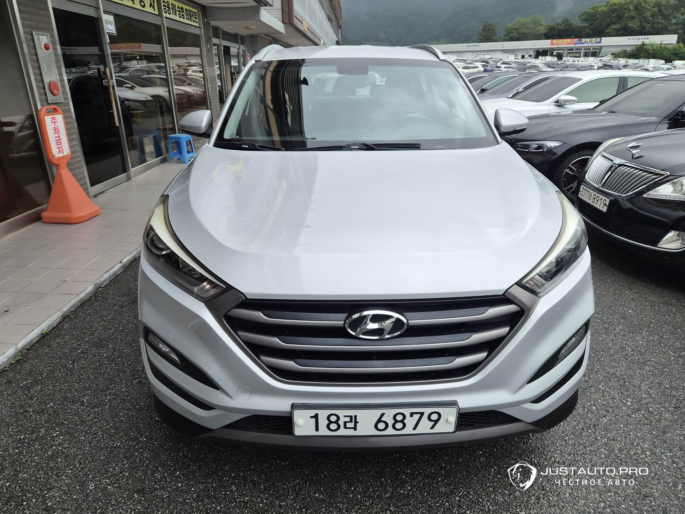 Автомобиль Hyundai Tucson