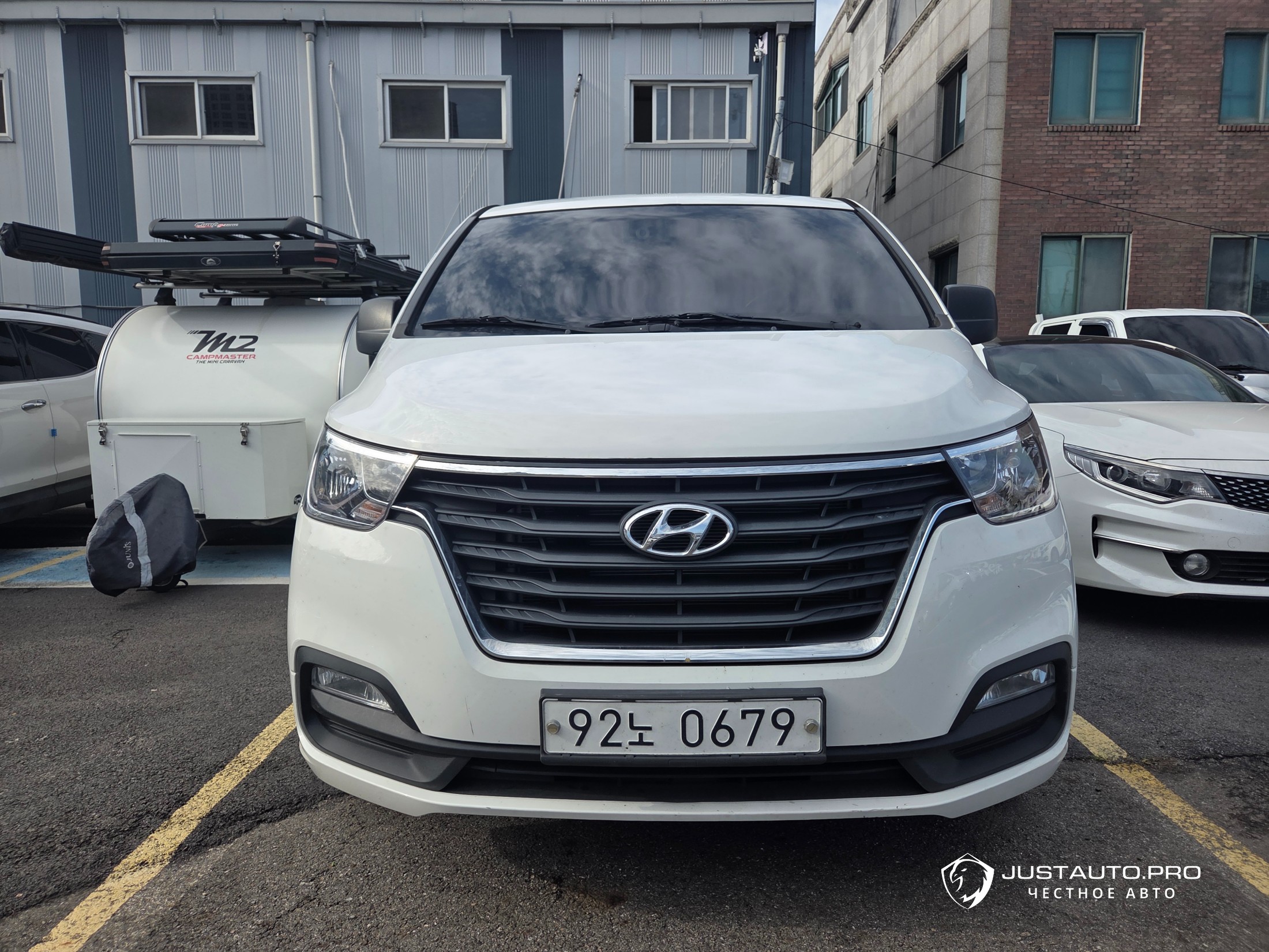 Автомобиль Hyundai Starex