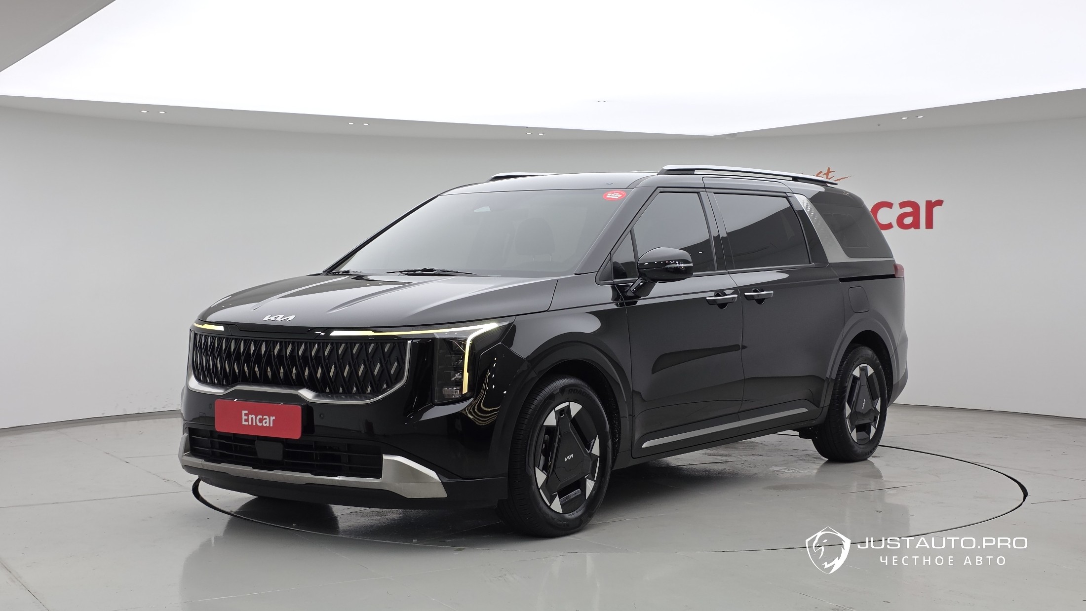 Автомобиль Kia Canival