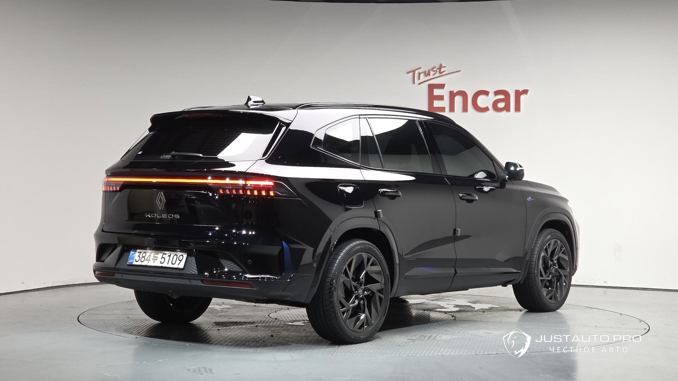 Автомобиль Renault-KoreaSamsung Grand Koleos