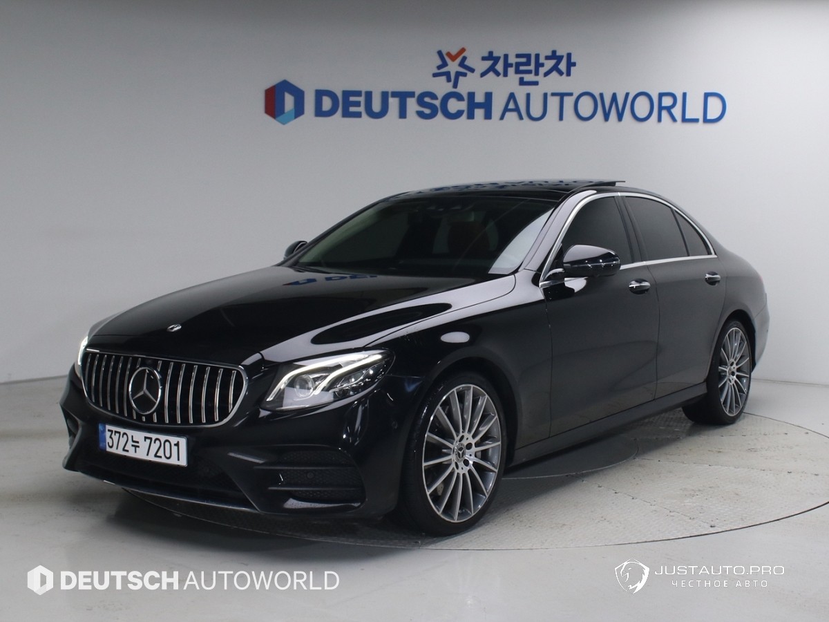 Автомобиль Mercedes-Benz E-Class