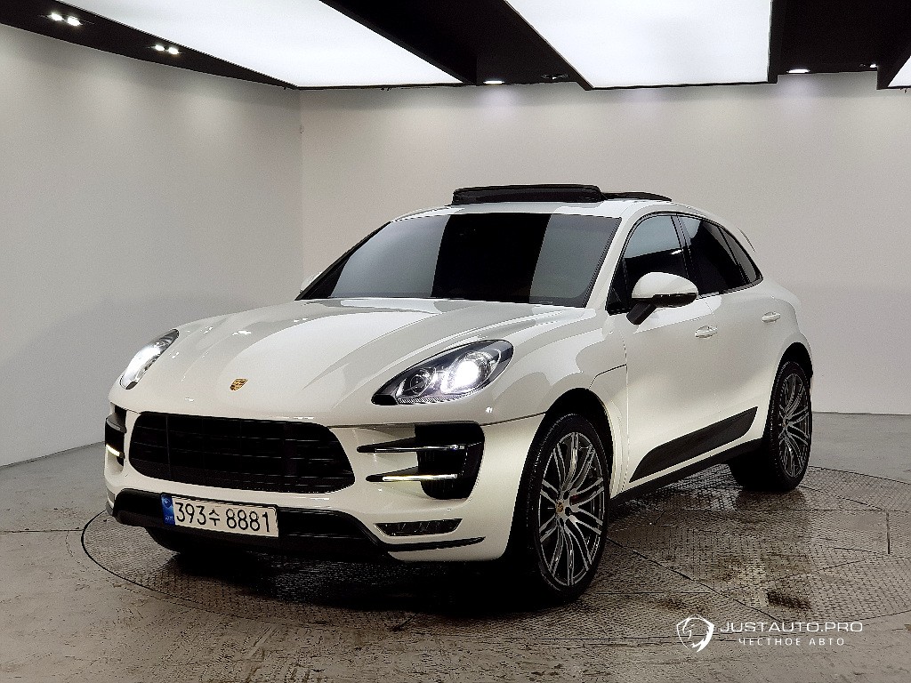 Автомобиль Porsche Macan
