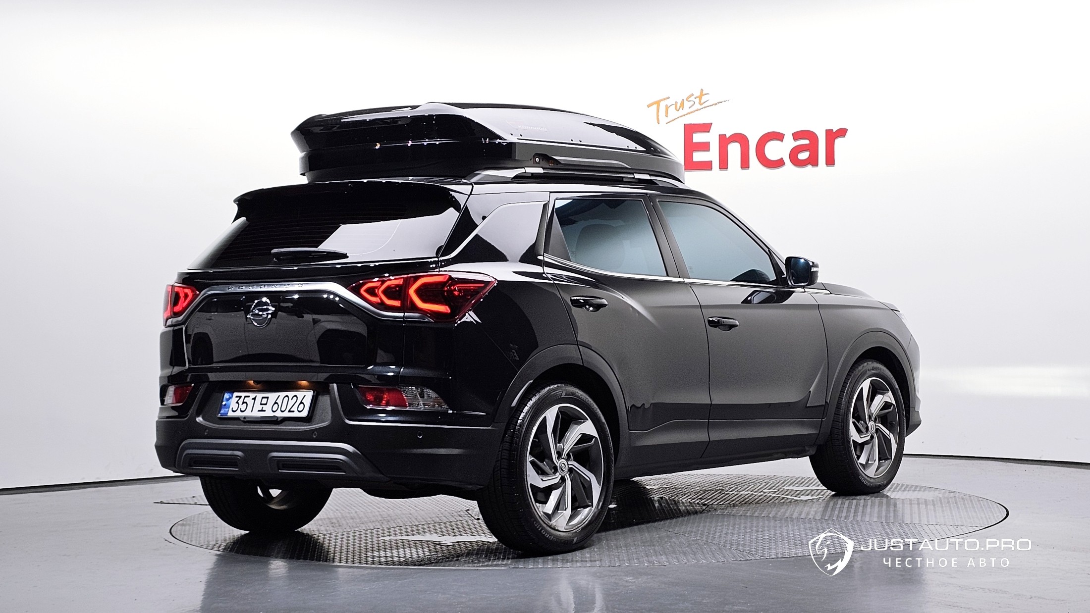 Автомобиль KG_Mobility_Ssangyong KORANDO