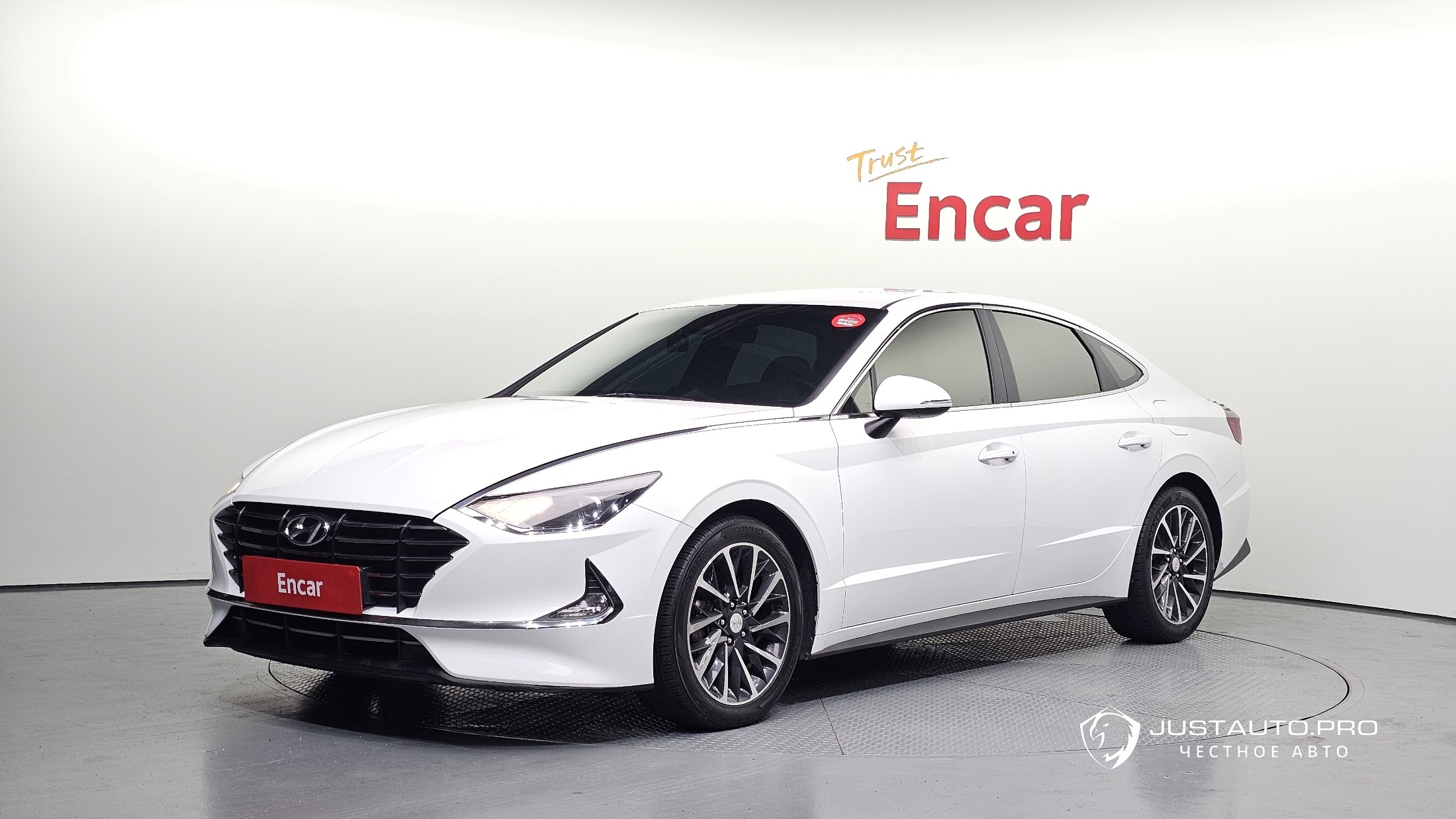 Автомобиль Hyundai Sonata