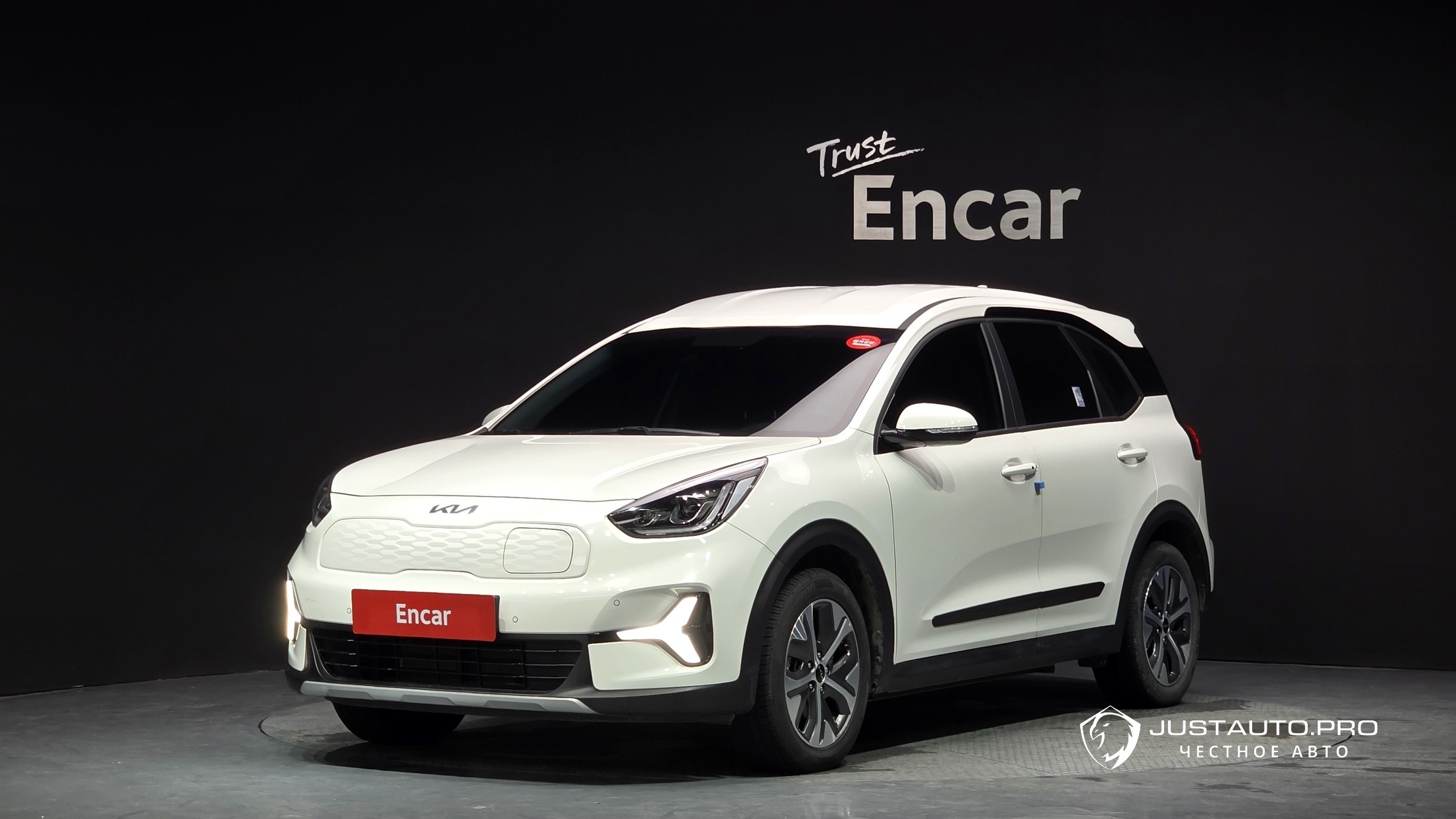 Автомобиль Kia Niro