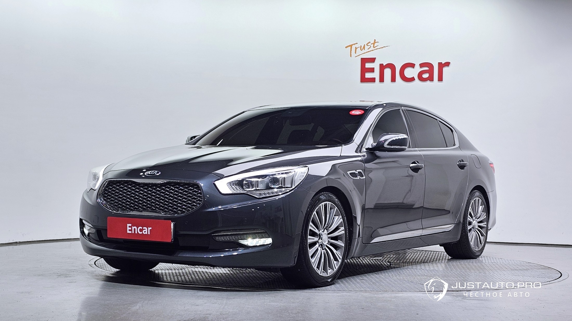 Автомобиль Kia K9