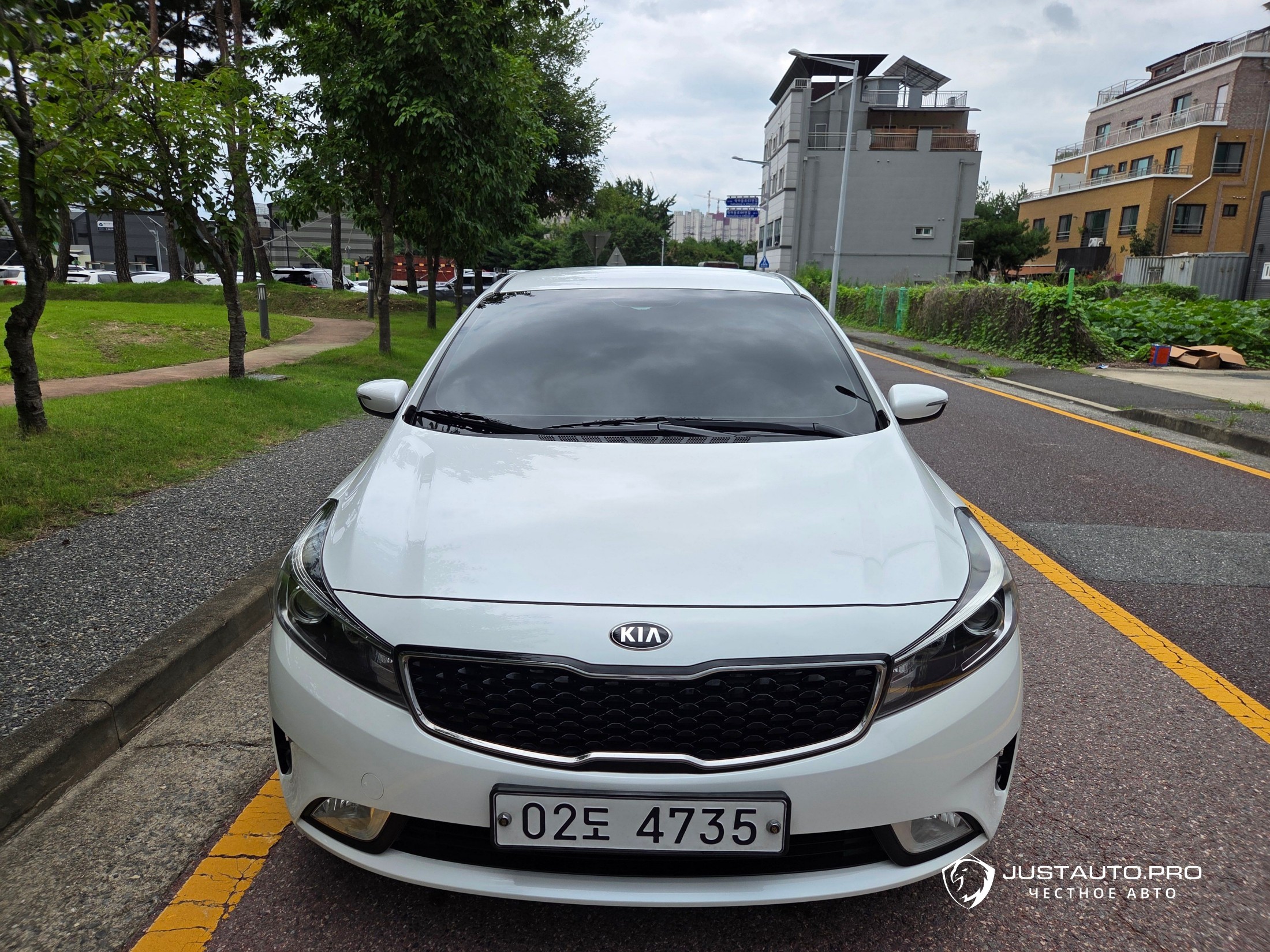 Автомобиль Kia K3