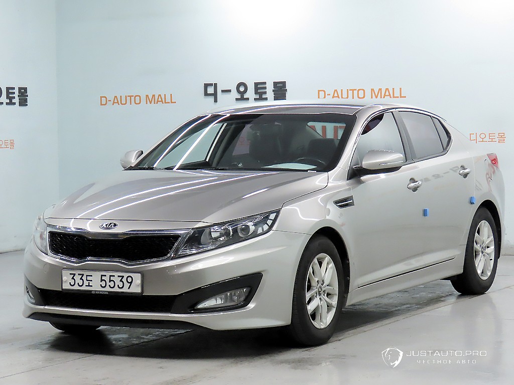 Автомобиль Kia K5