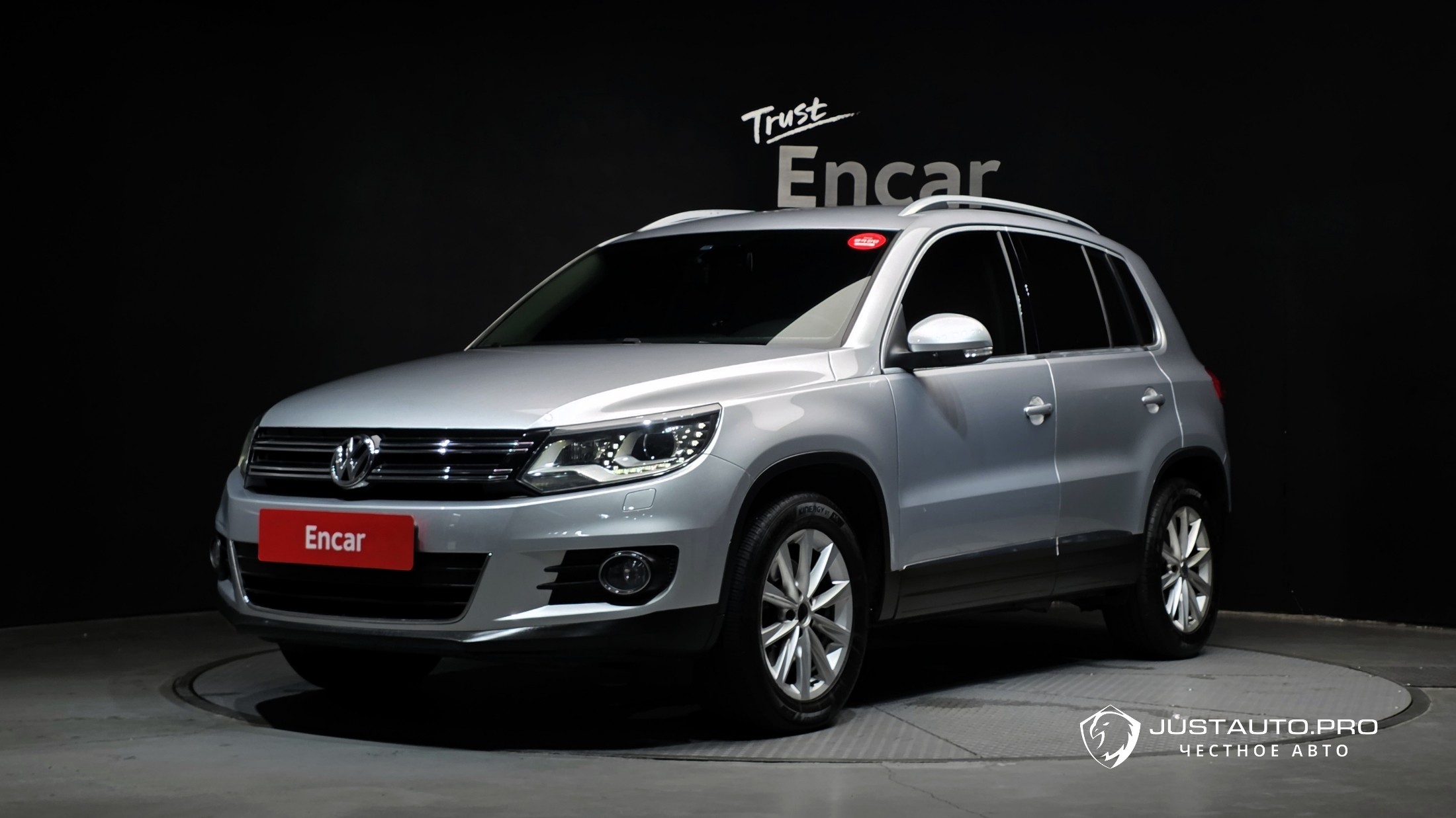 Автомобиль Volkswagen Tiguan