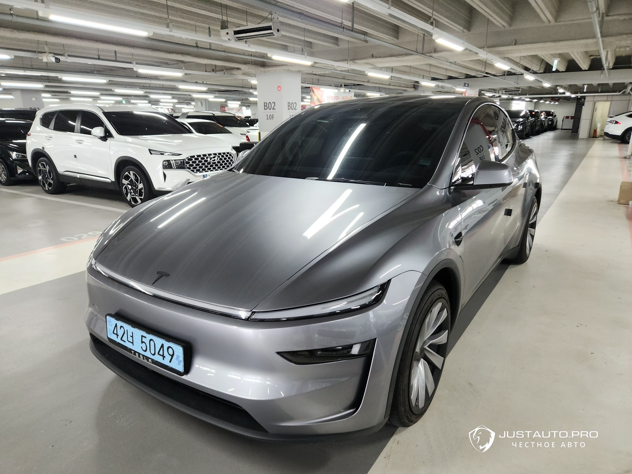Автомобиль Tesla Model Y