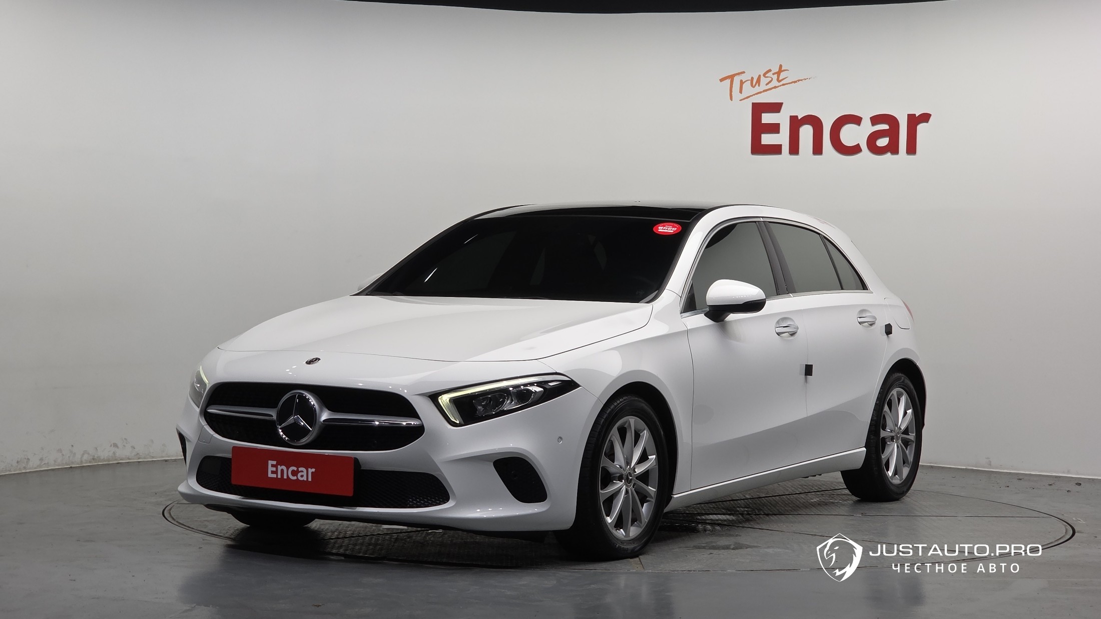 Автомобиль Mercedes-Benz A-Class