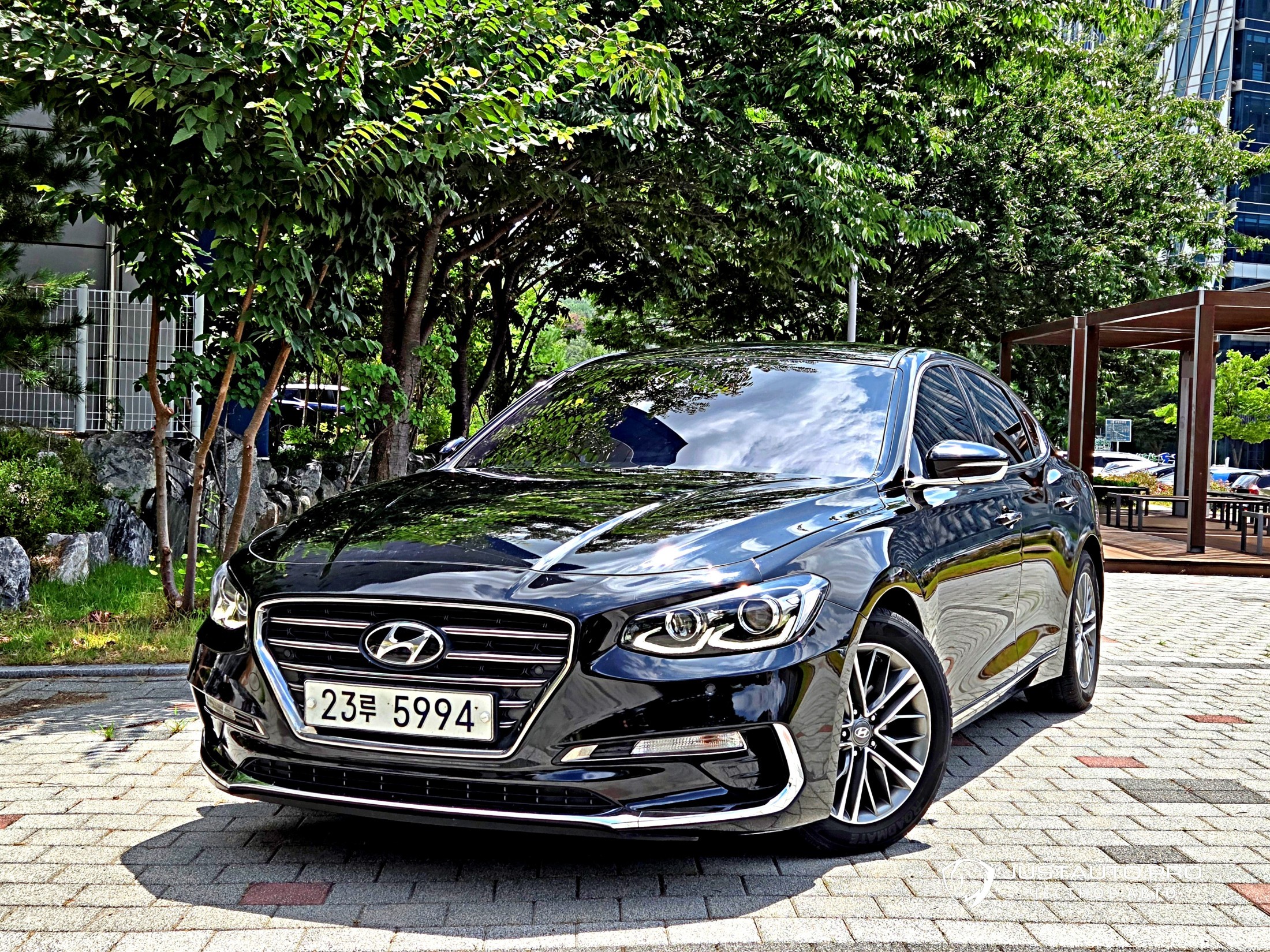 Автомобиль Hyundai Grandeur