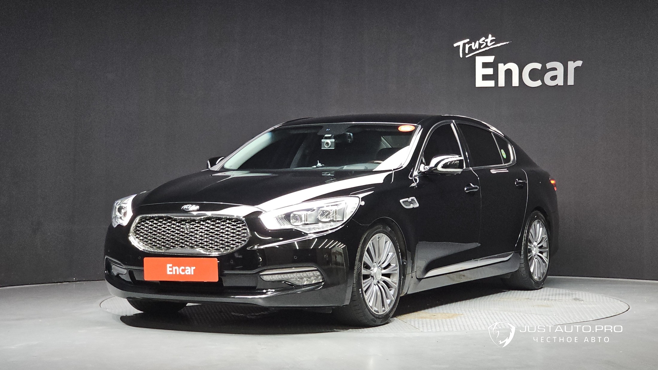 Автомобиль Kia K9