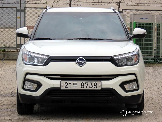 Автомобиль KG_Mobility_Ssangyong TIBOLI