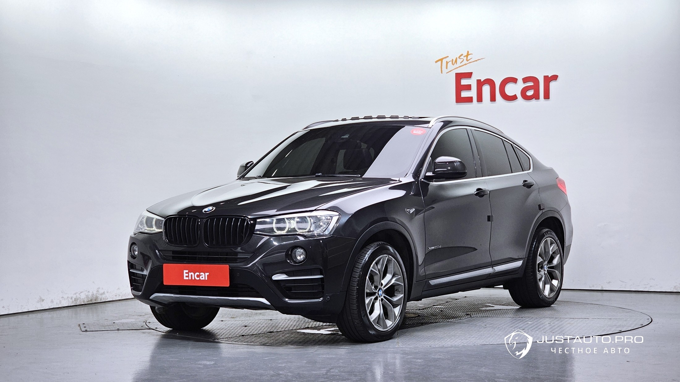 Автомобиль BMW X4