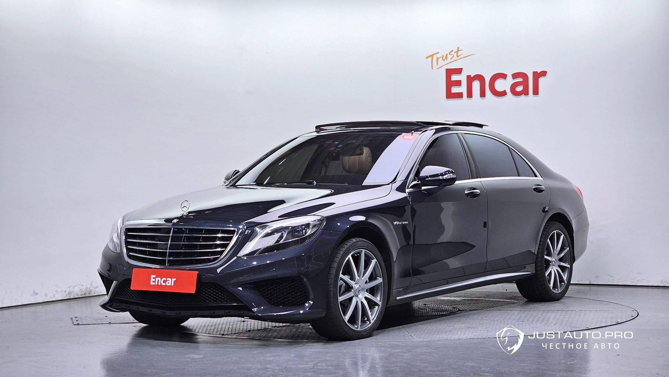 Автомобиль Mercedes-Benz S-Class