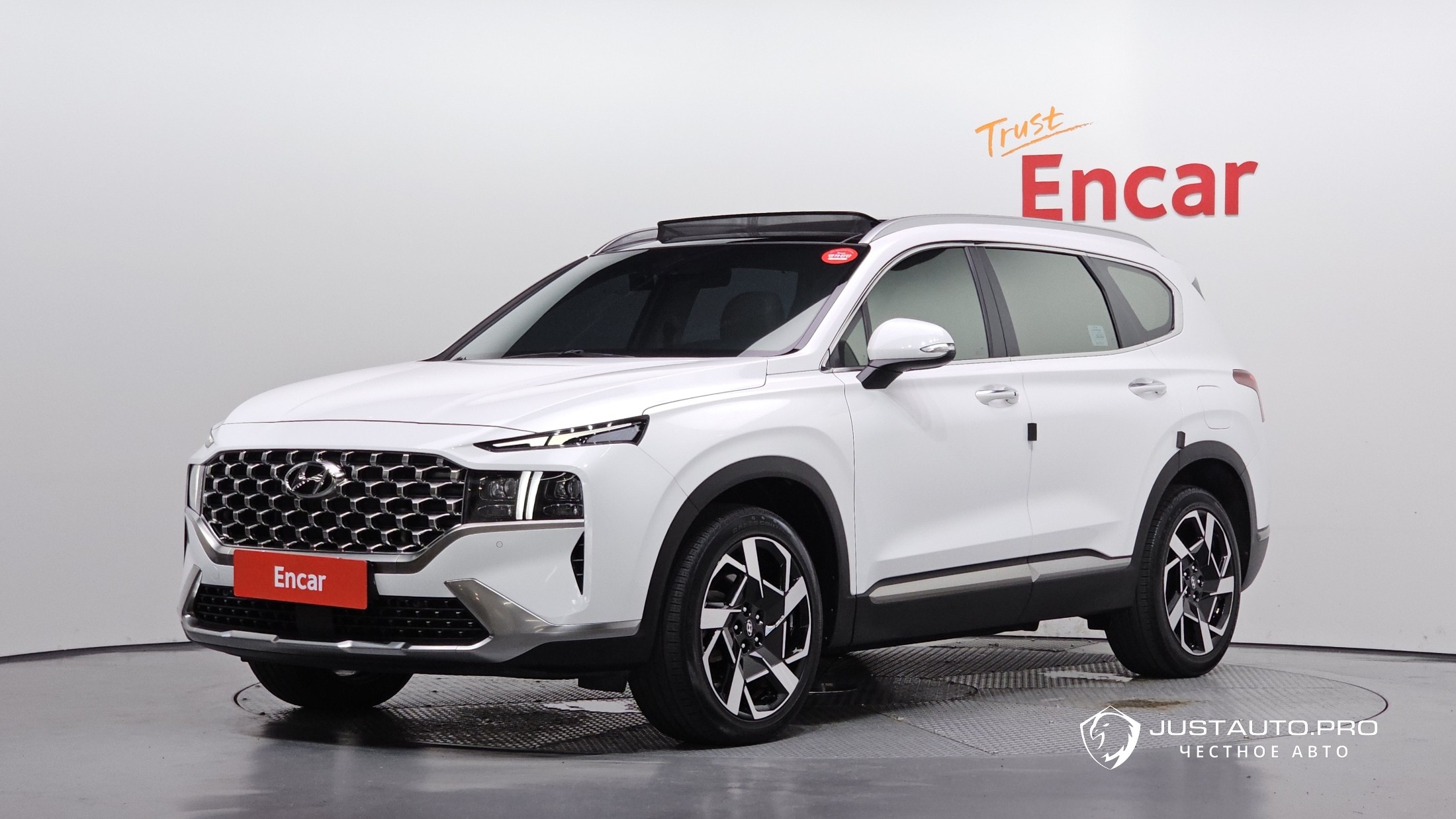 Автомобиль Hyundai Santafe