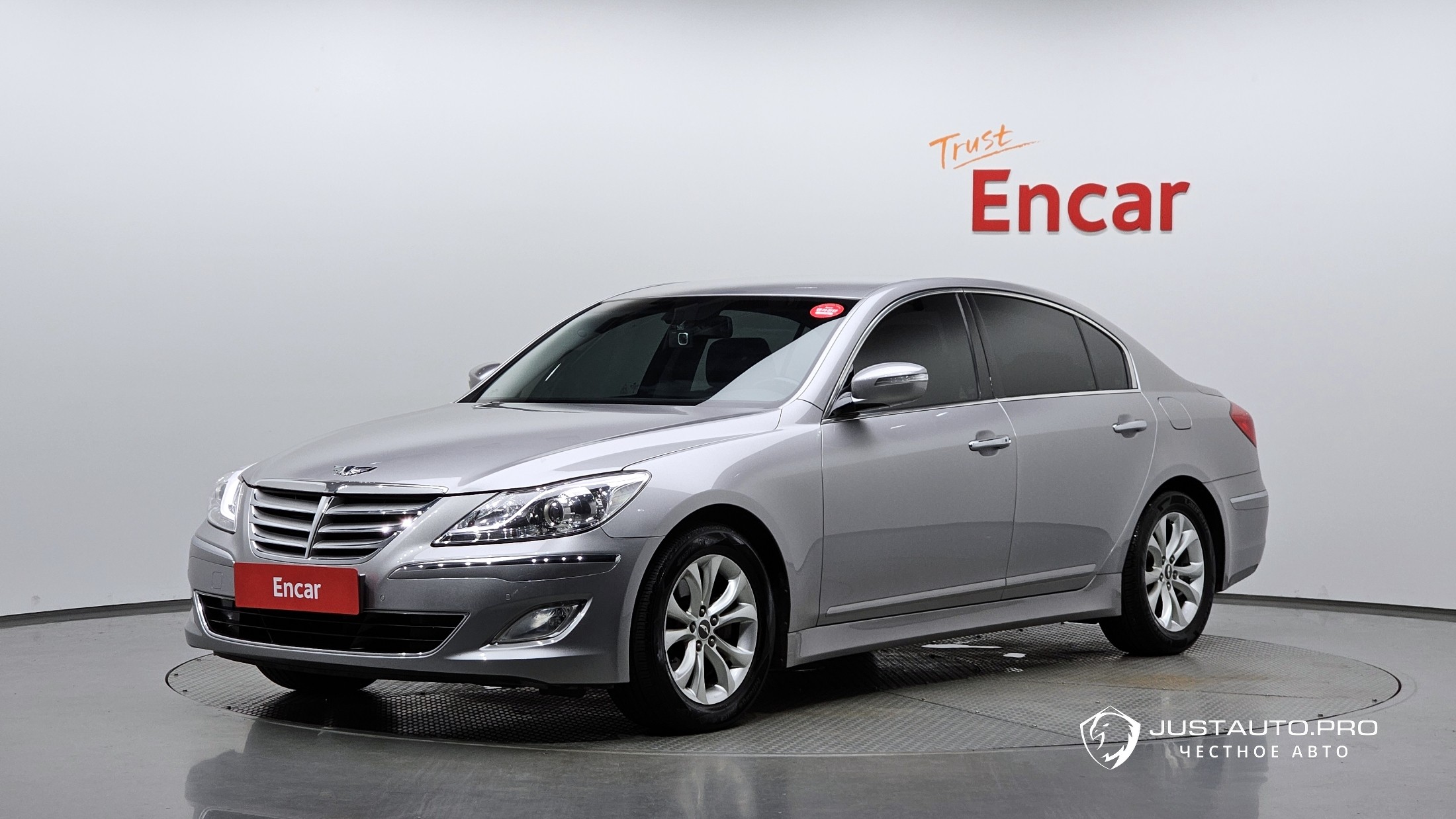 Автомобиль Hyundai Genesis
