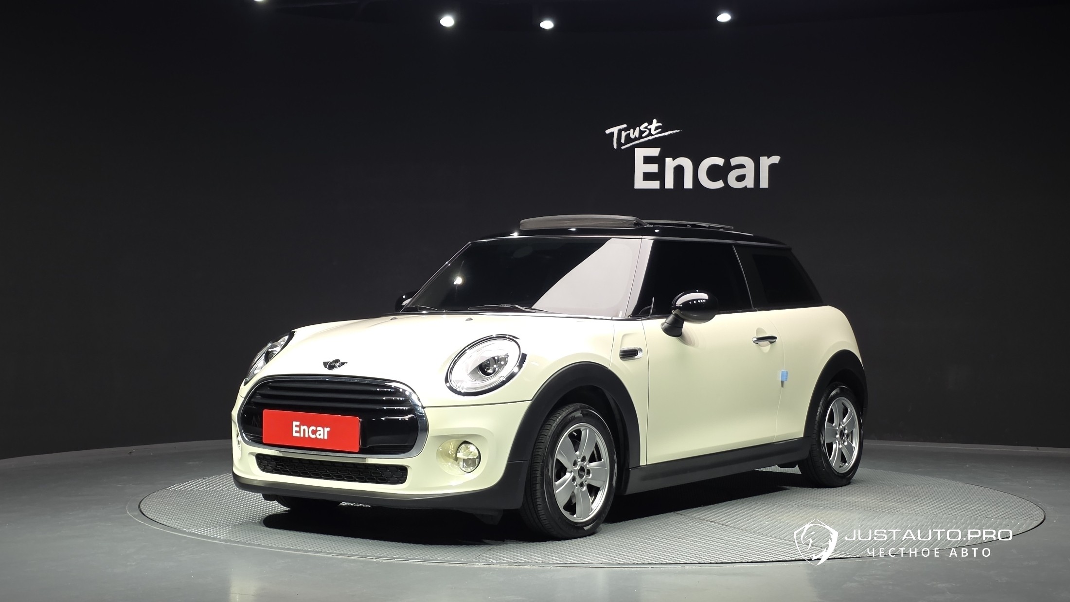 Автомобиль Mini Cooper