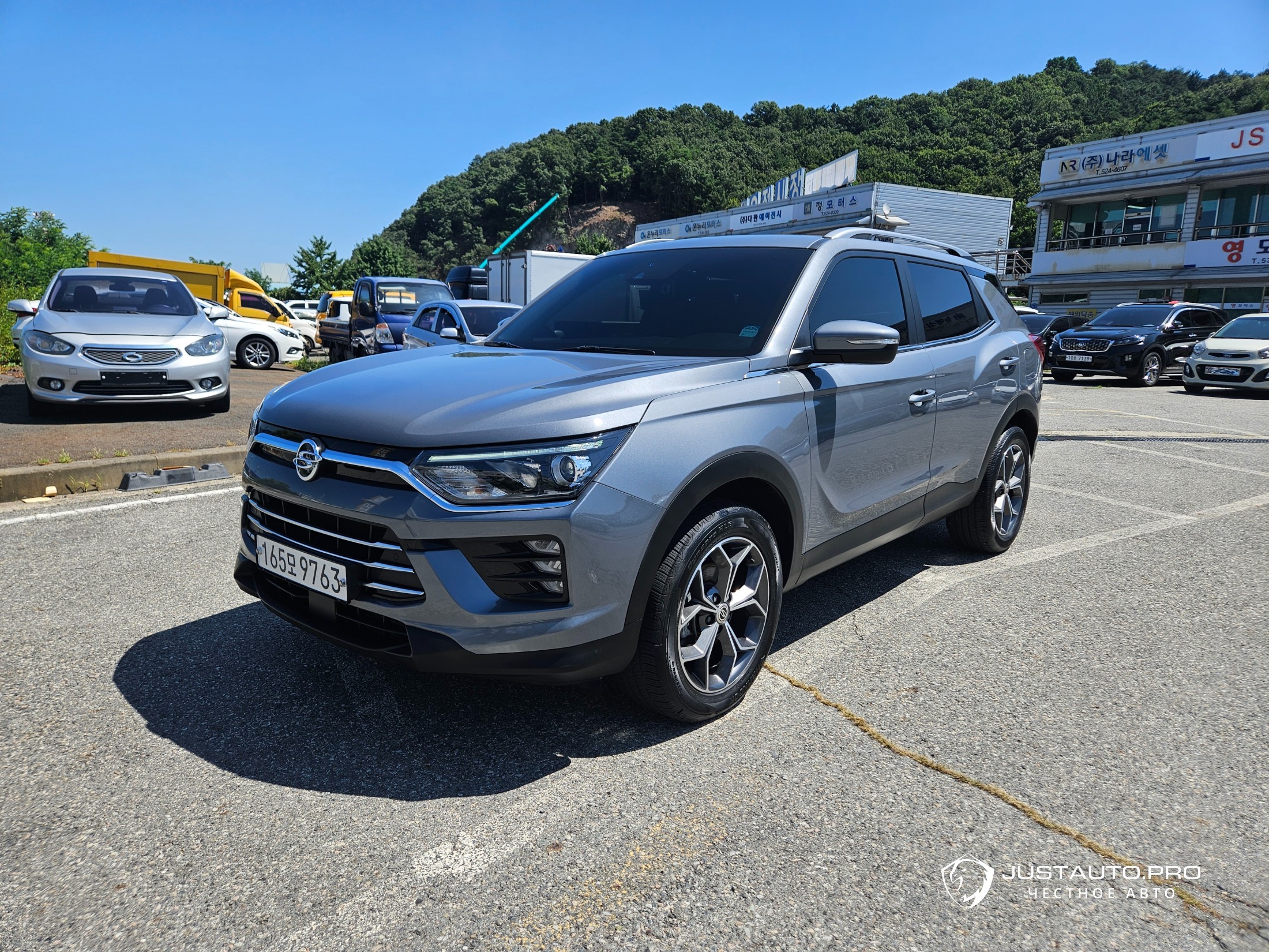 Автомобиль KG_Mobility_Ssangyong KORANDO