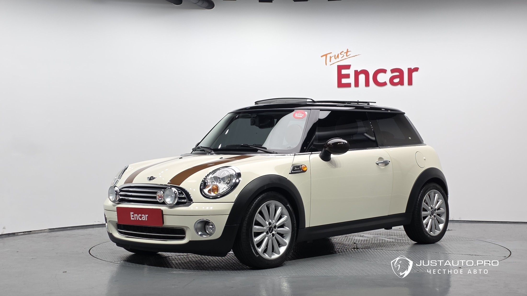 Автомобиль Mini Cooper