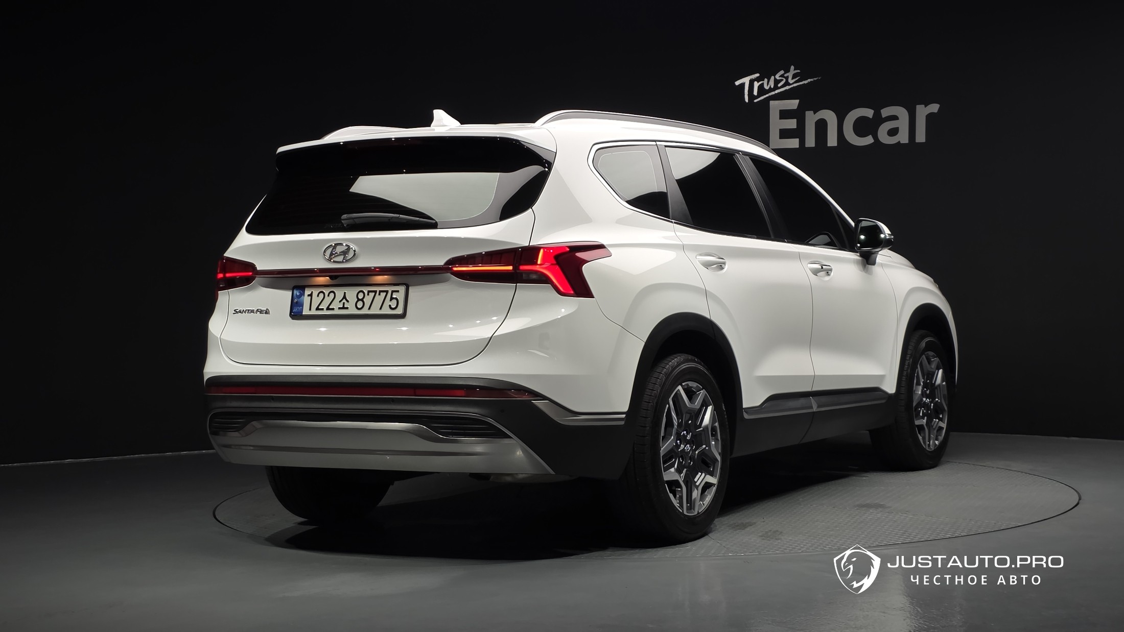 Автомобиль Hyundai Santafe