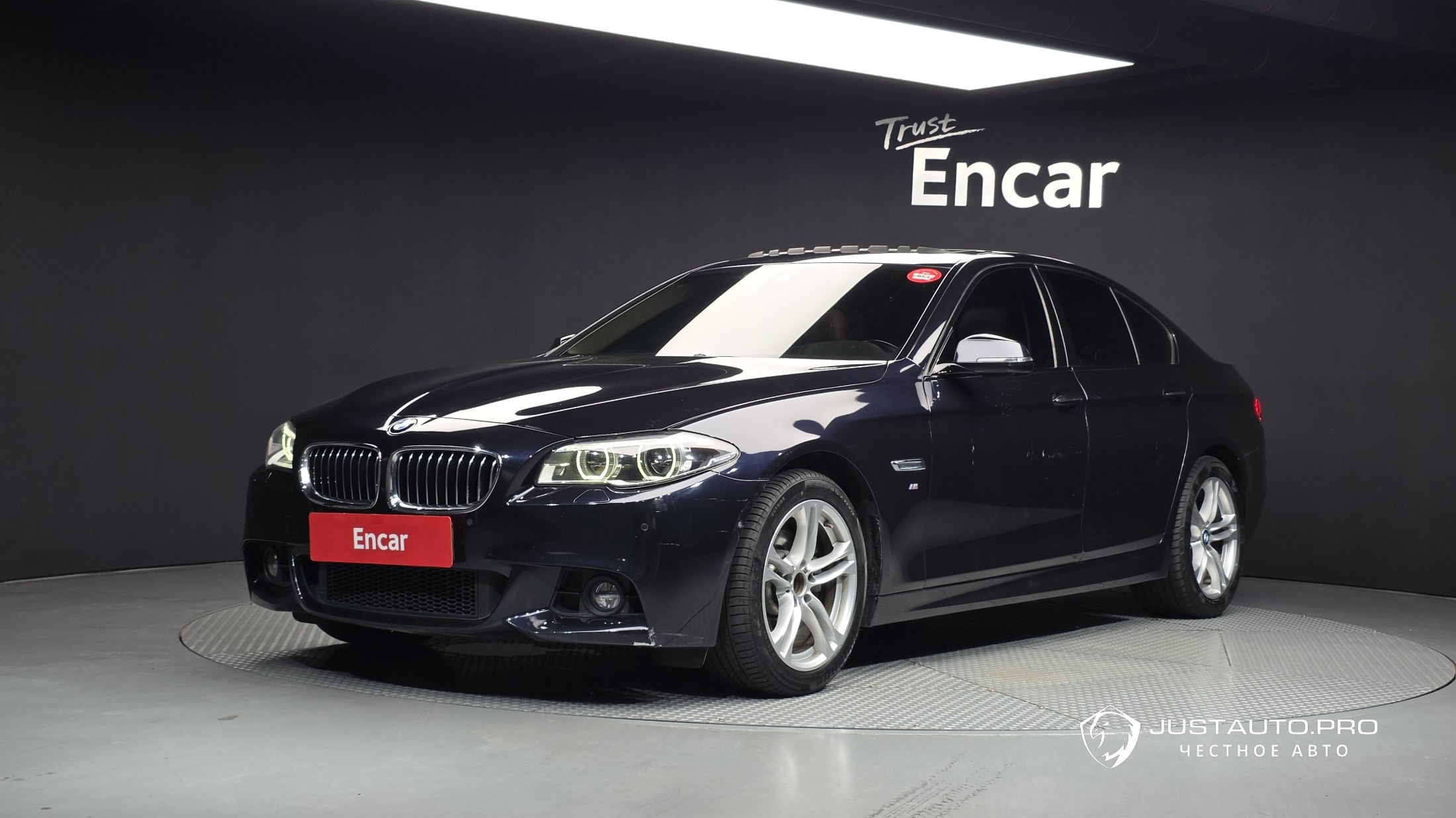 Автомобиль BMW 5-Series