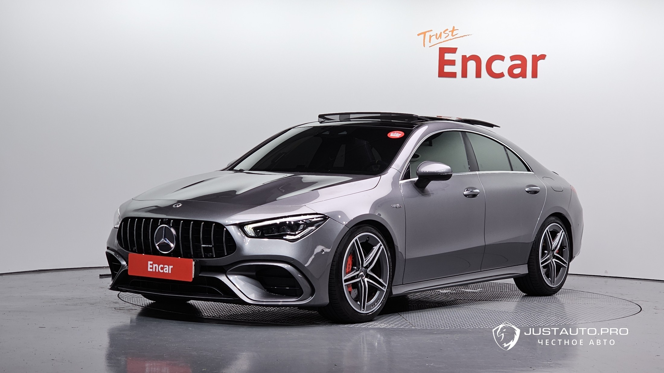 Автомобиль Mercedes-Benz CLA-Class