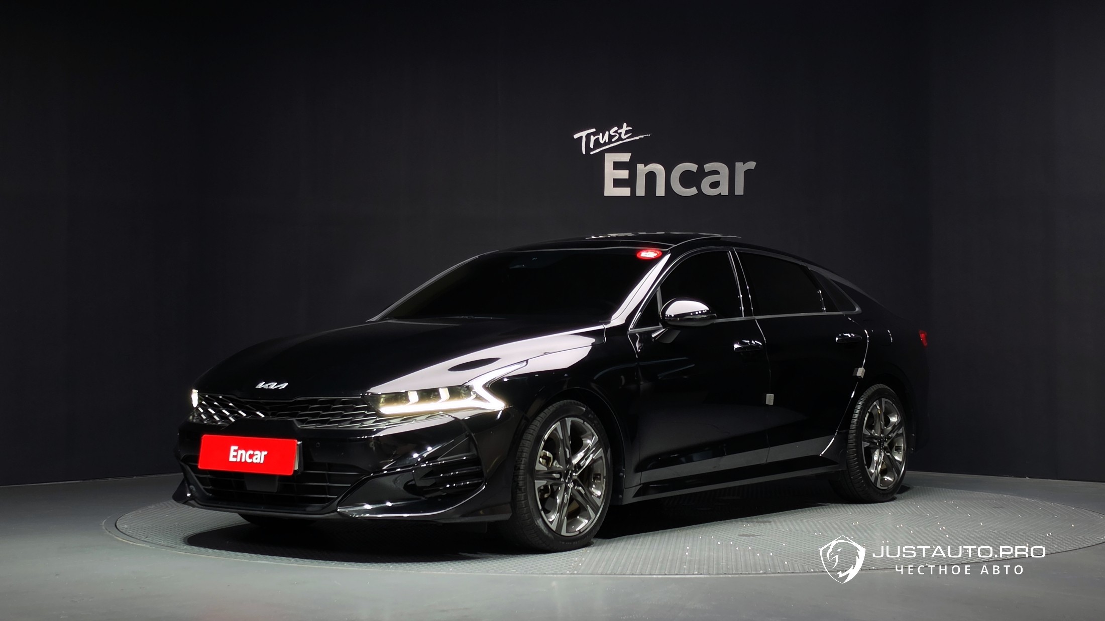 Автомобиль Kia K5