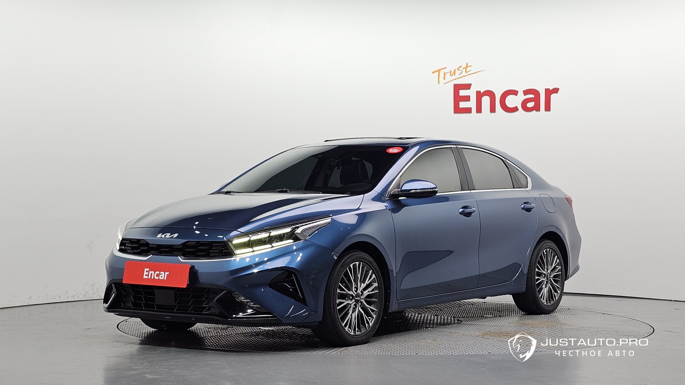 Автомобиль Kia K3