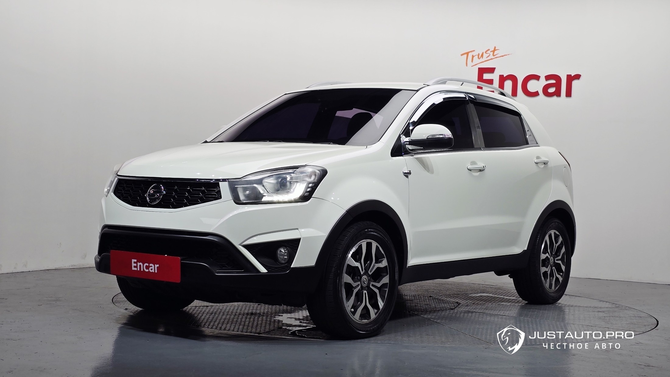 Автомобиль KG_Mobility_Ssangyong KORANDO