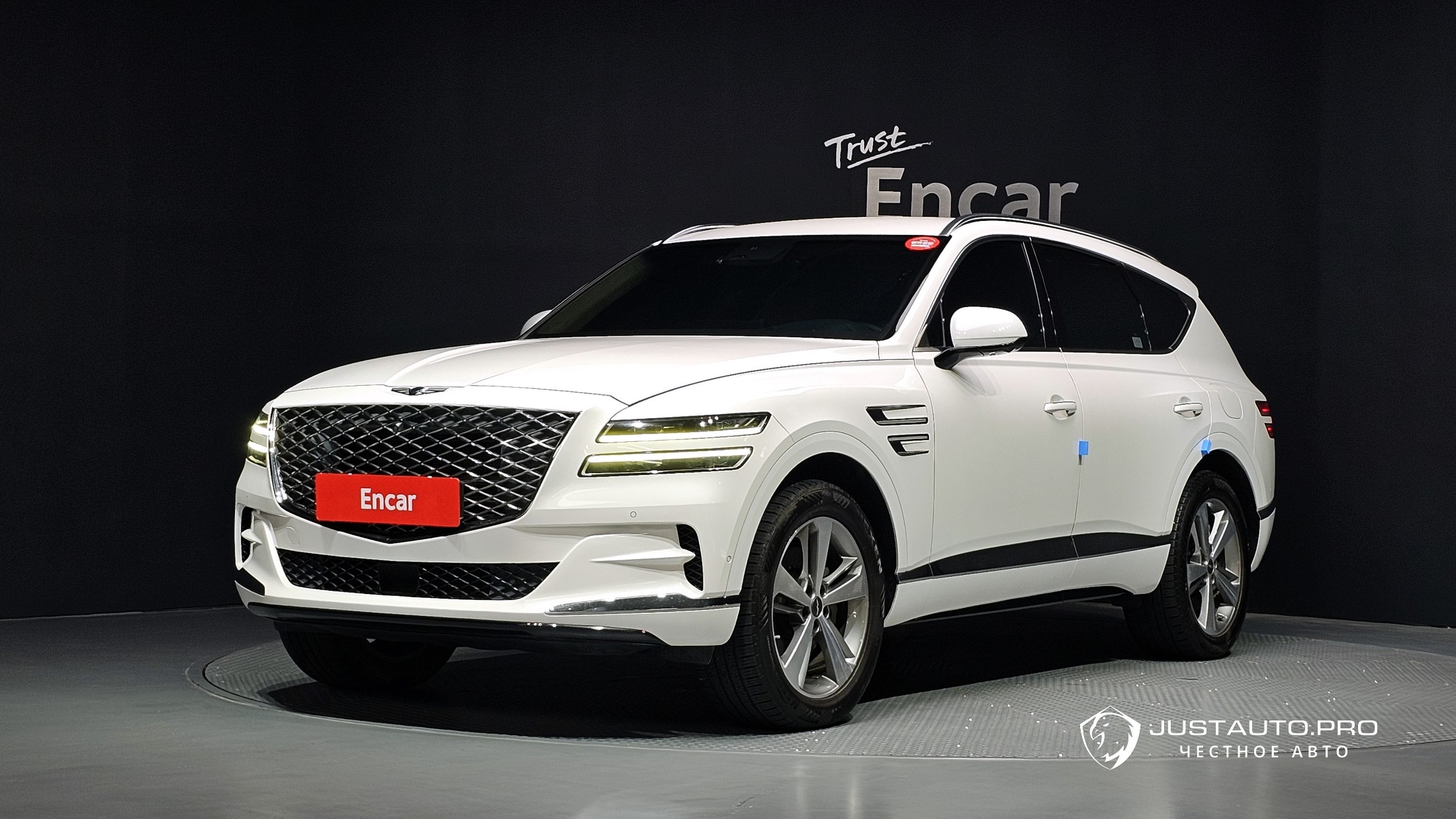 Автомобиль Genesis GV80