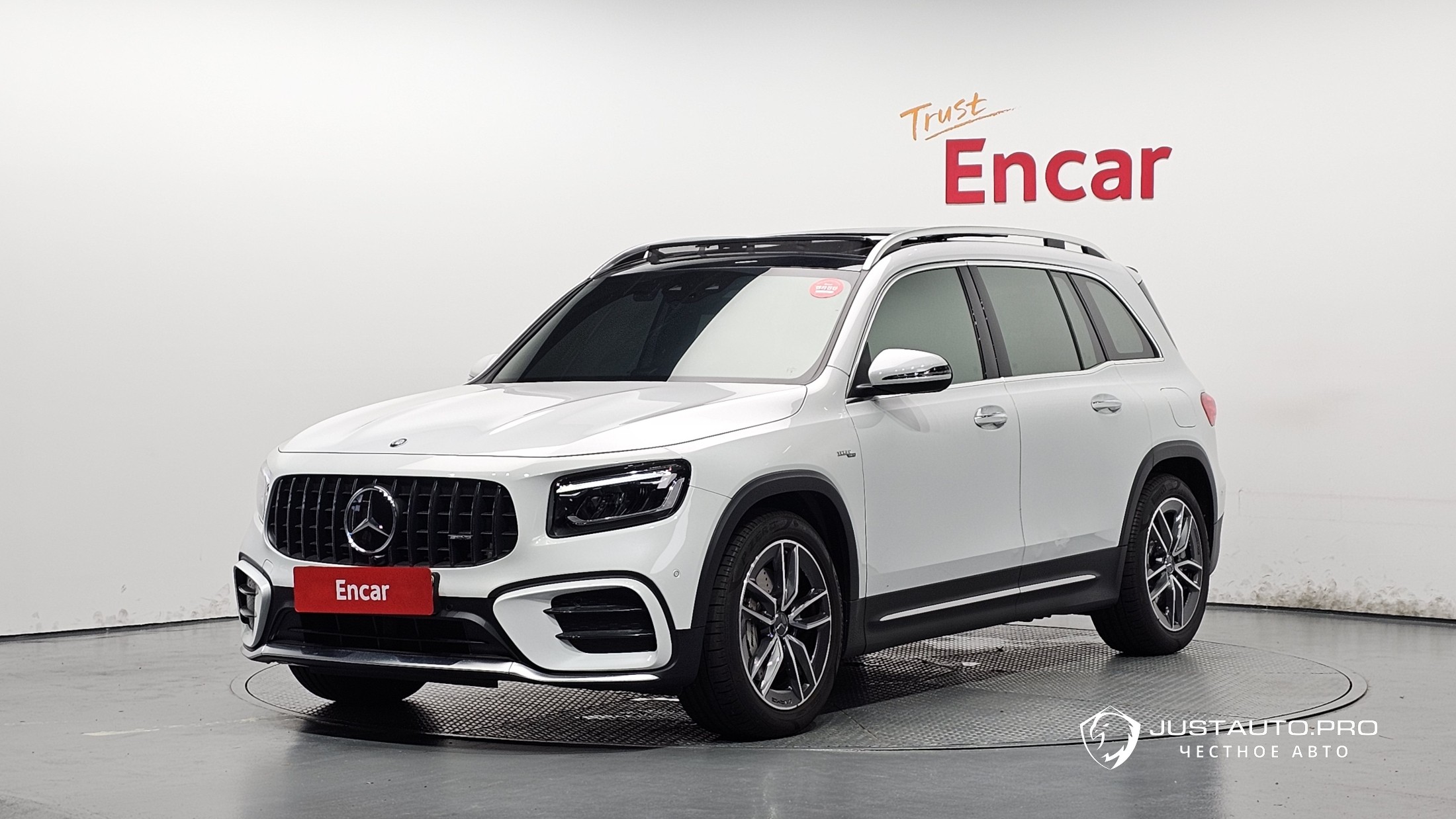 Автомобиль Mercedes-Benz GLB-Class