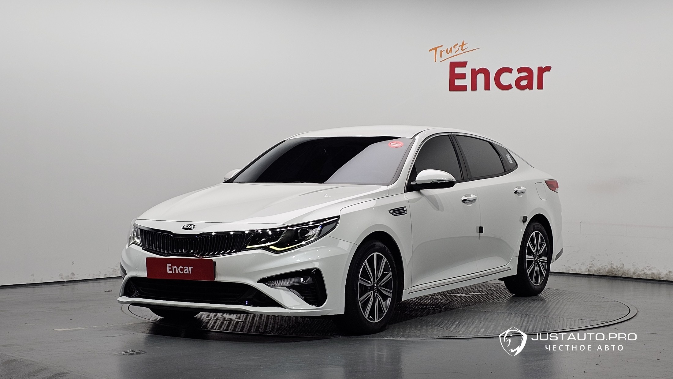 Автомобиль Kia K5