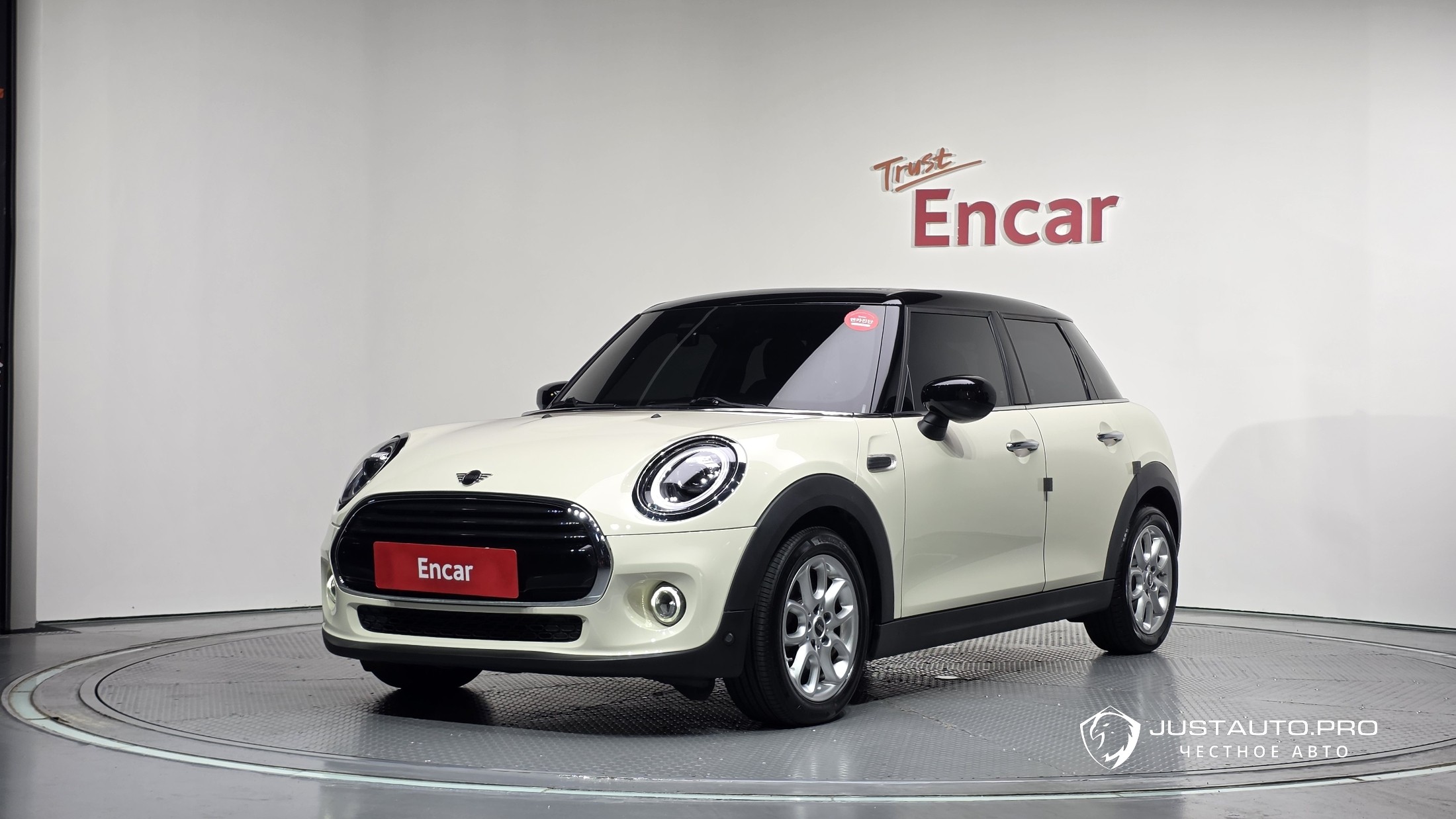 Автомобиль Mini Cooper