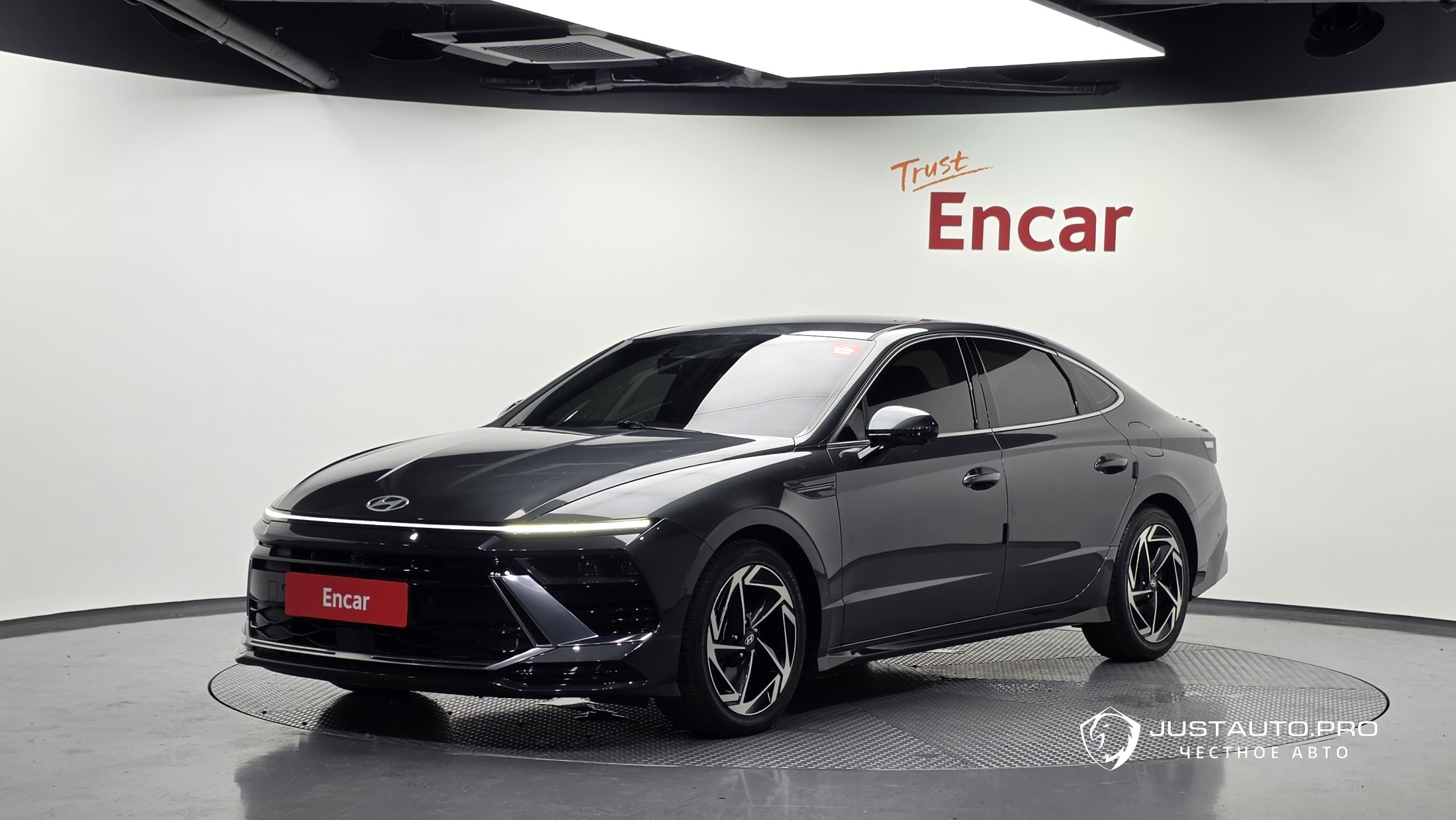Автомобиль Hyundai Sonata