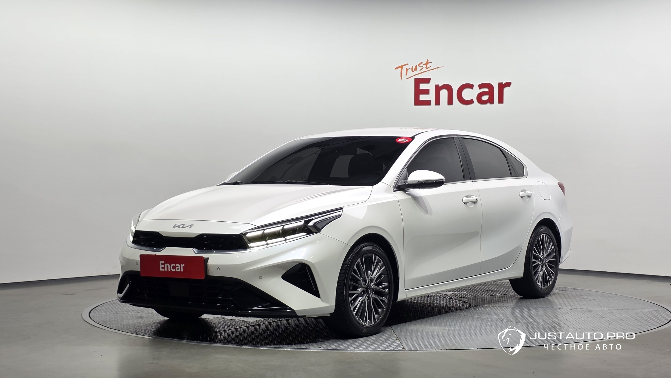 Автомобиль Kia K3