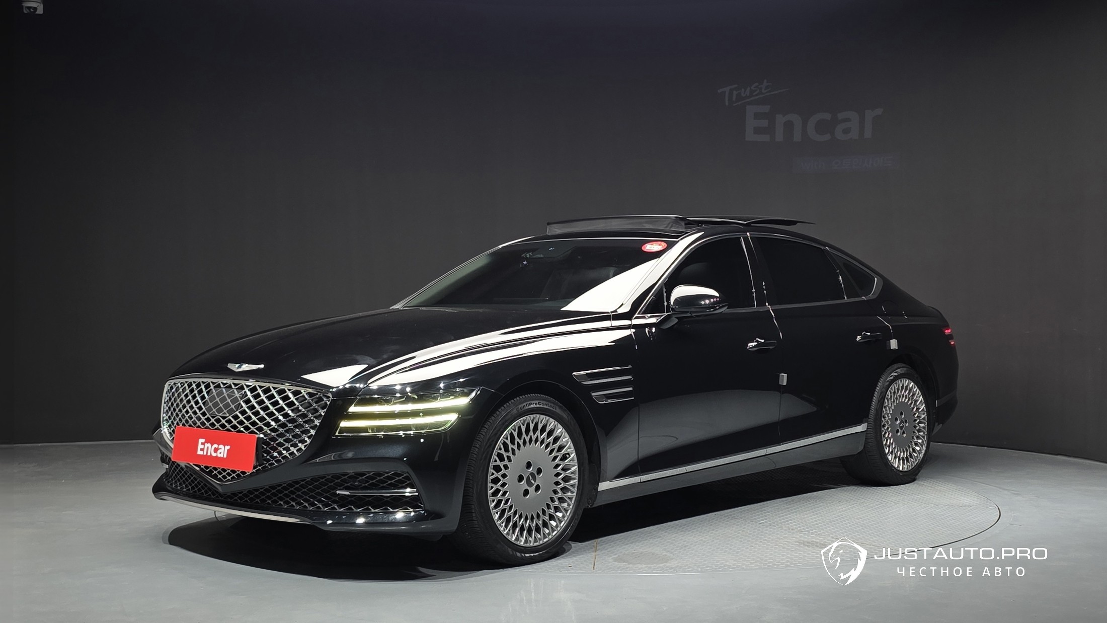 Автомобиль Genesis G80