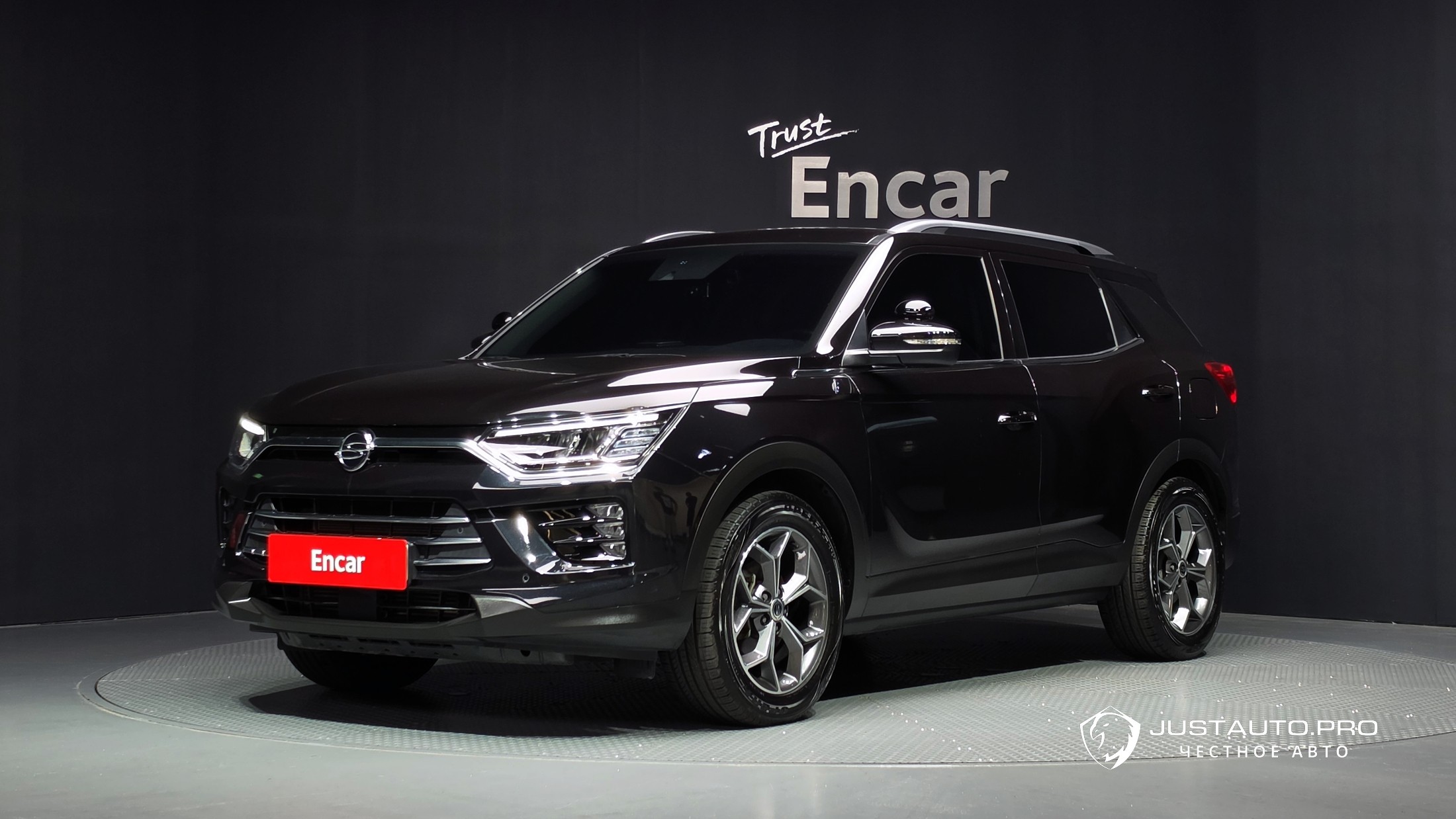 Автомобиль KG_Mobility_Ssangyong KORANDO