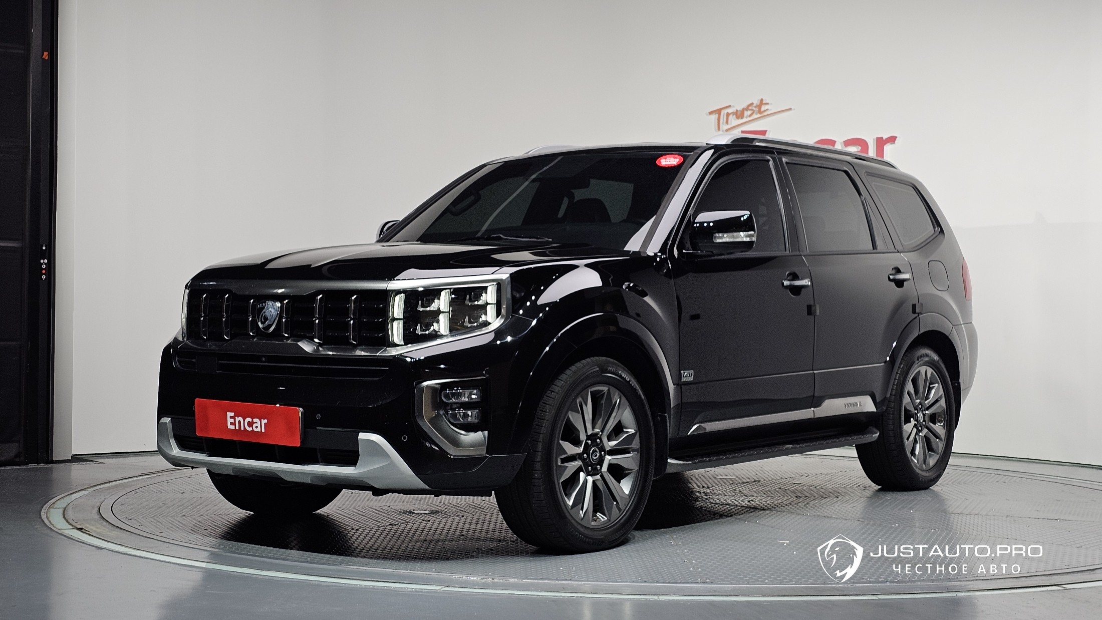 Автомобиль Kia Mohave