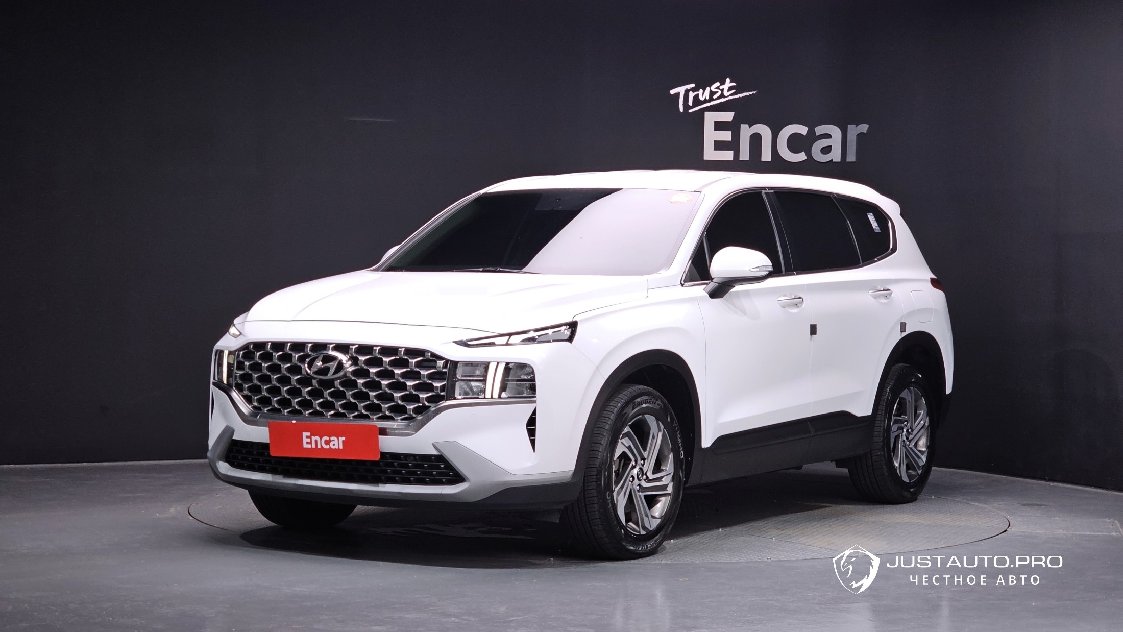 Автомобиль Hyundai Santafe
