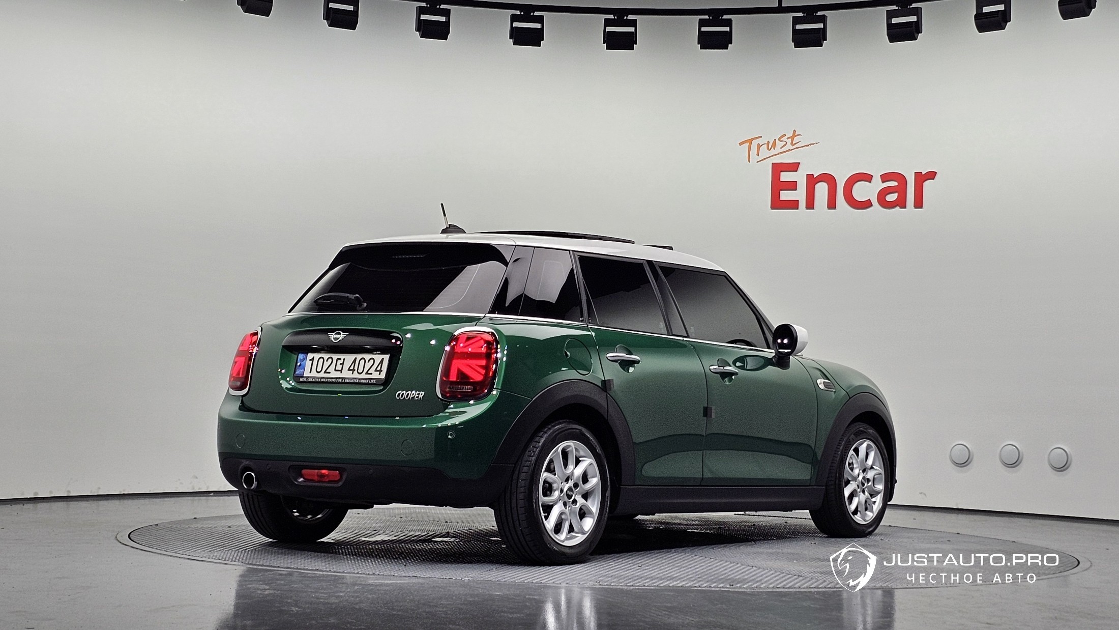 Автомобиль Mini Cooper