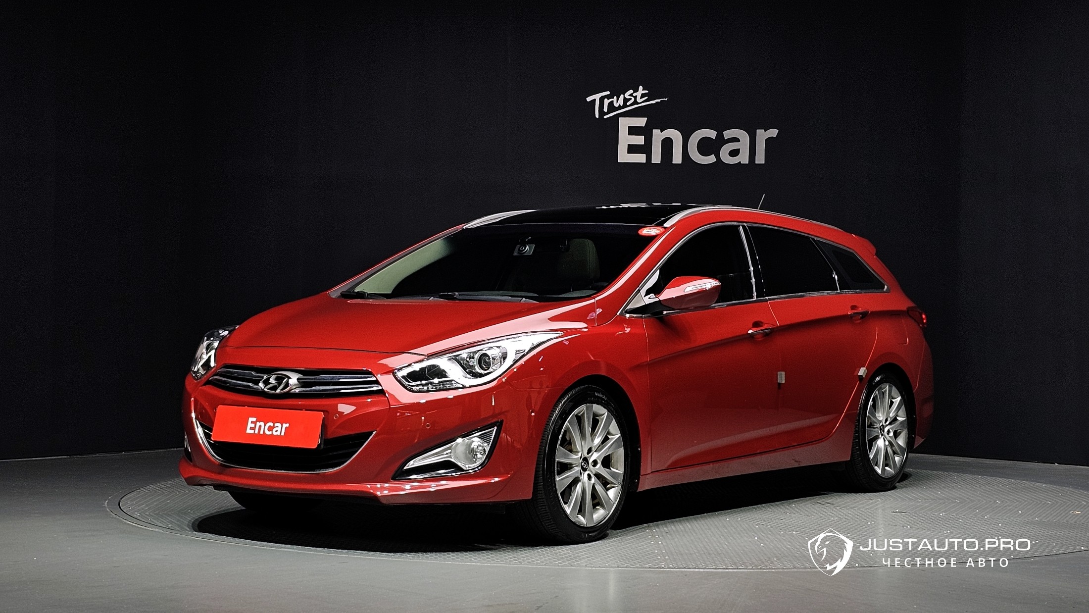 Автомобиль Hyundai i40