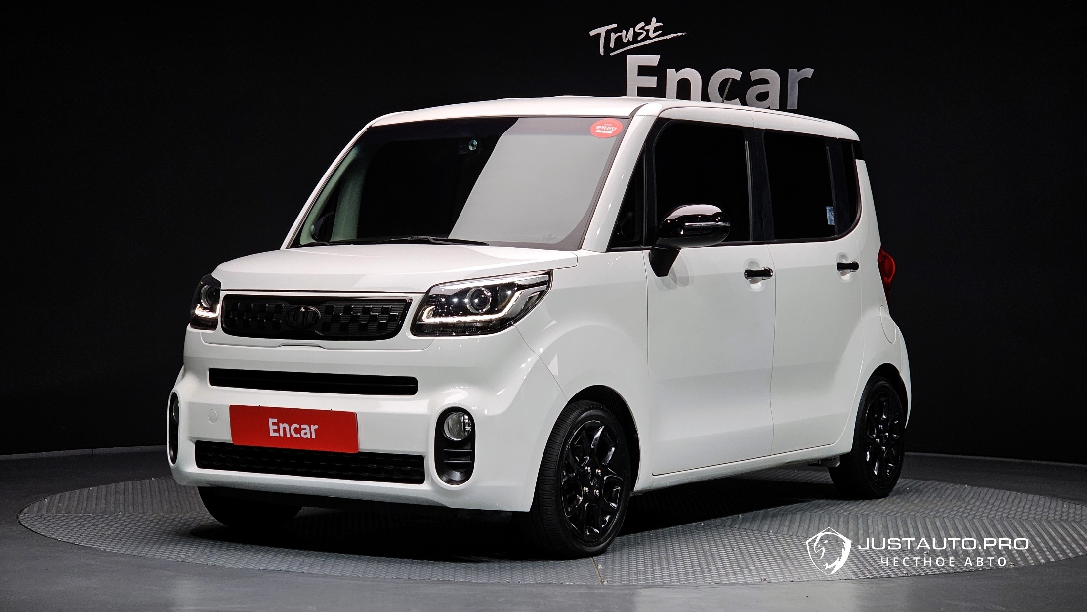 Автомобиль Kia RAY
