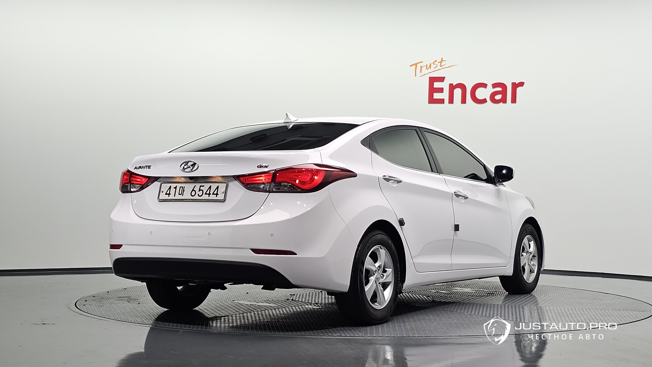 Автомобиль Hyundai AVANTE