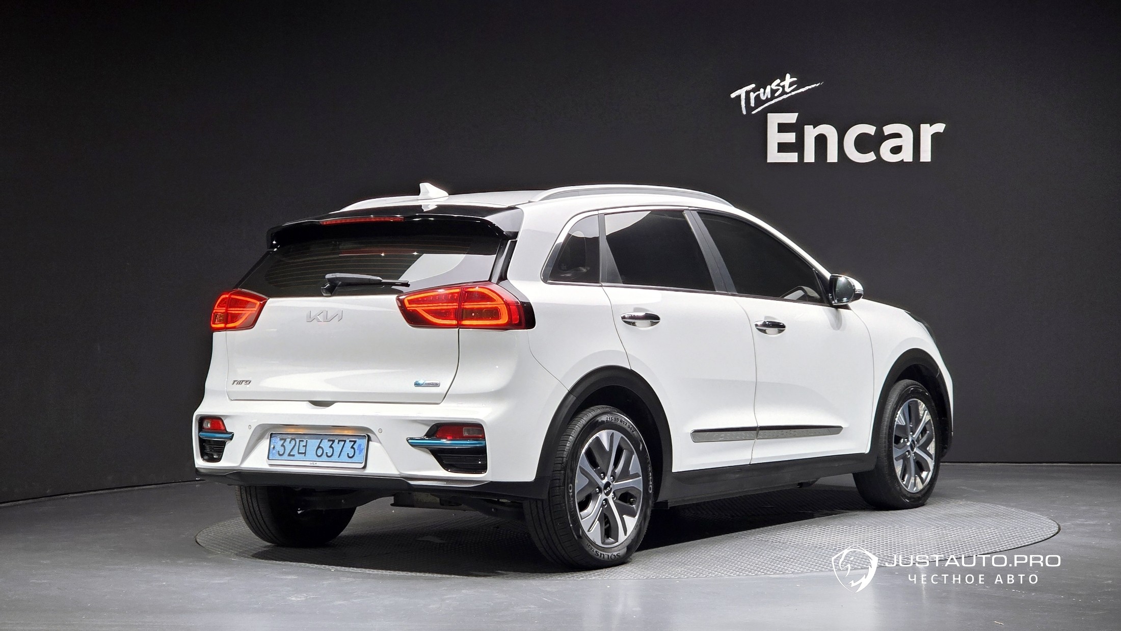 Автомобиль Kia Niro