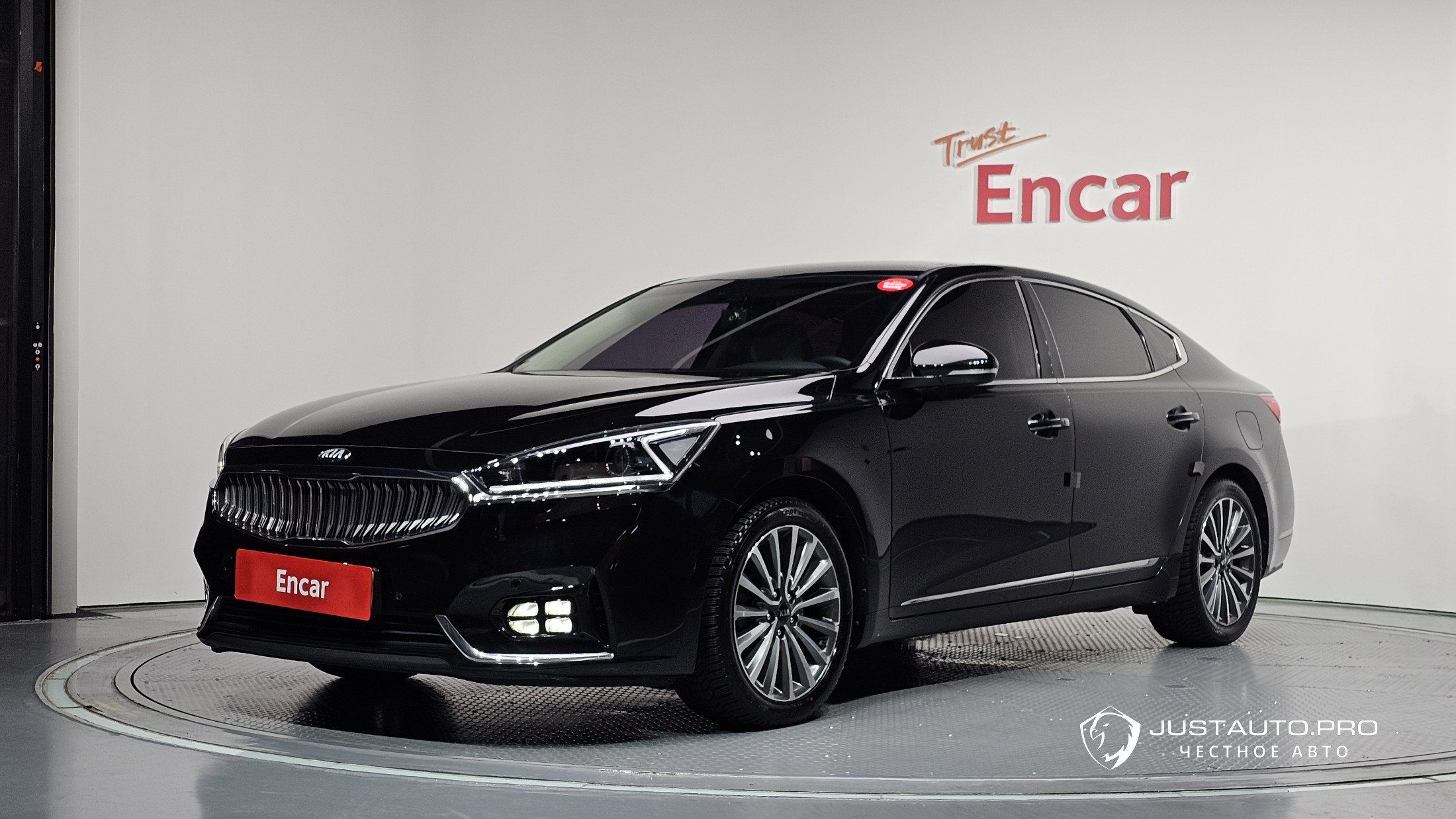 Автомобиль Kia K7